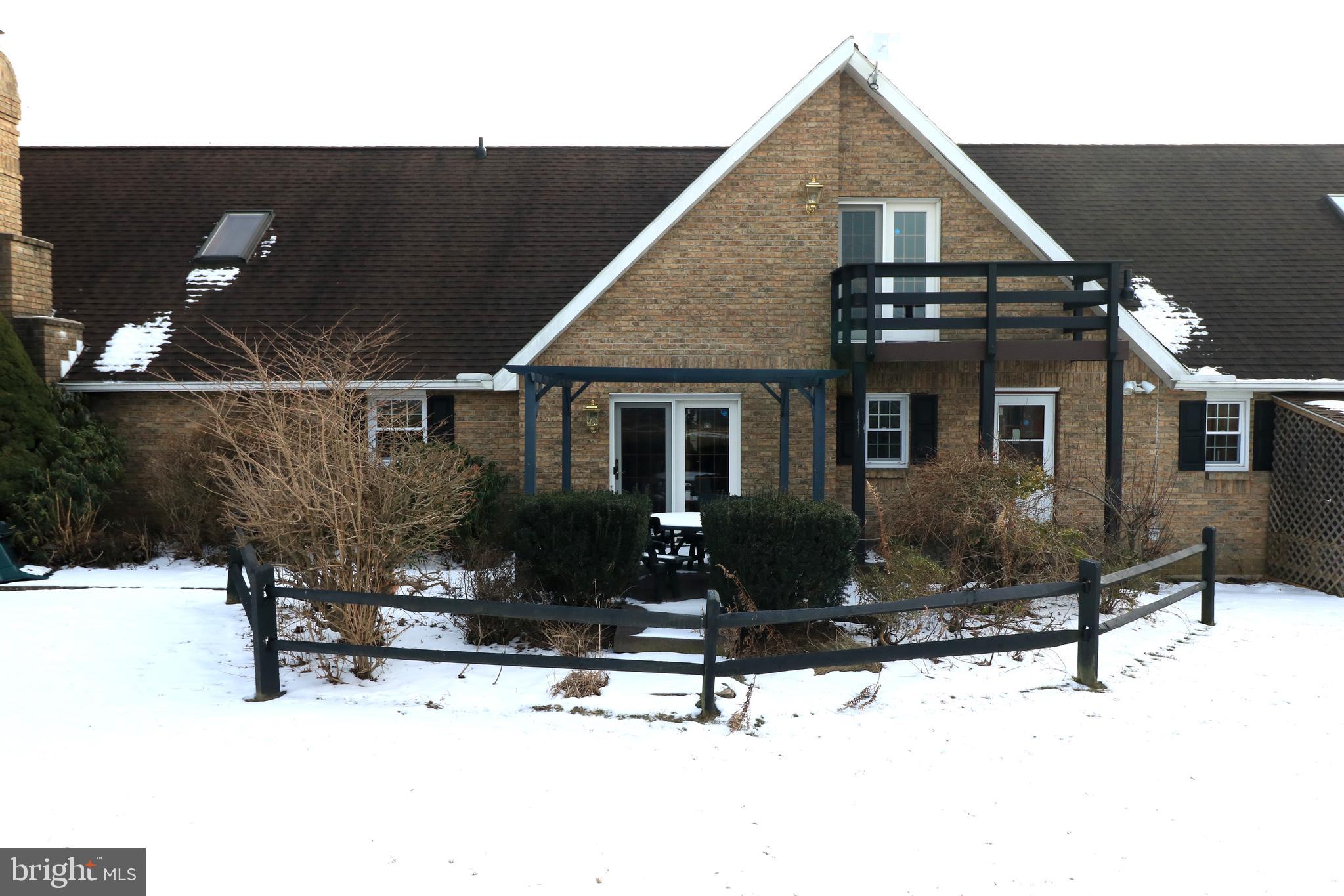 COLYER LAKE - Residential