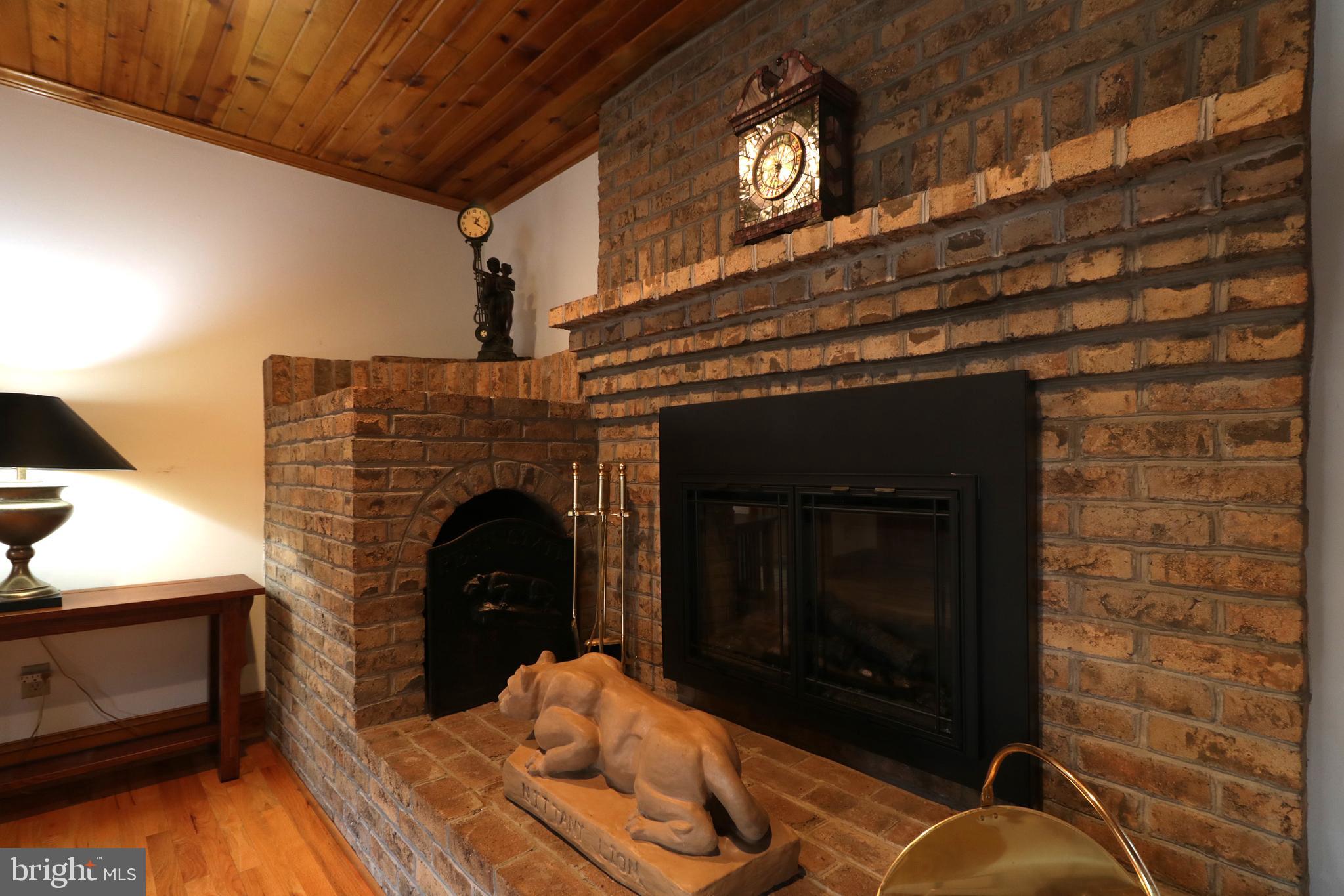 COLYER LAKE - Residential