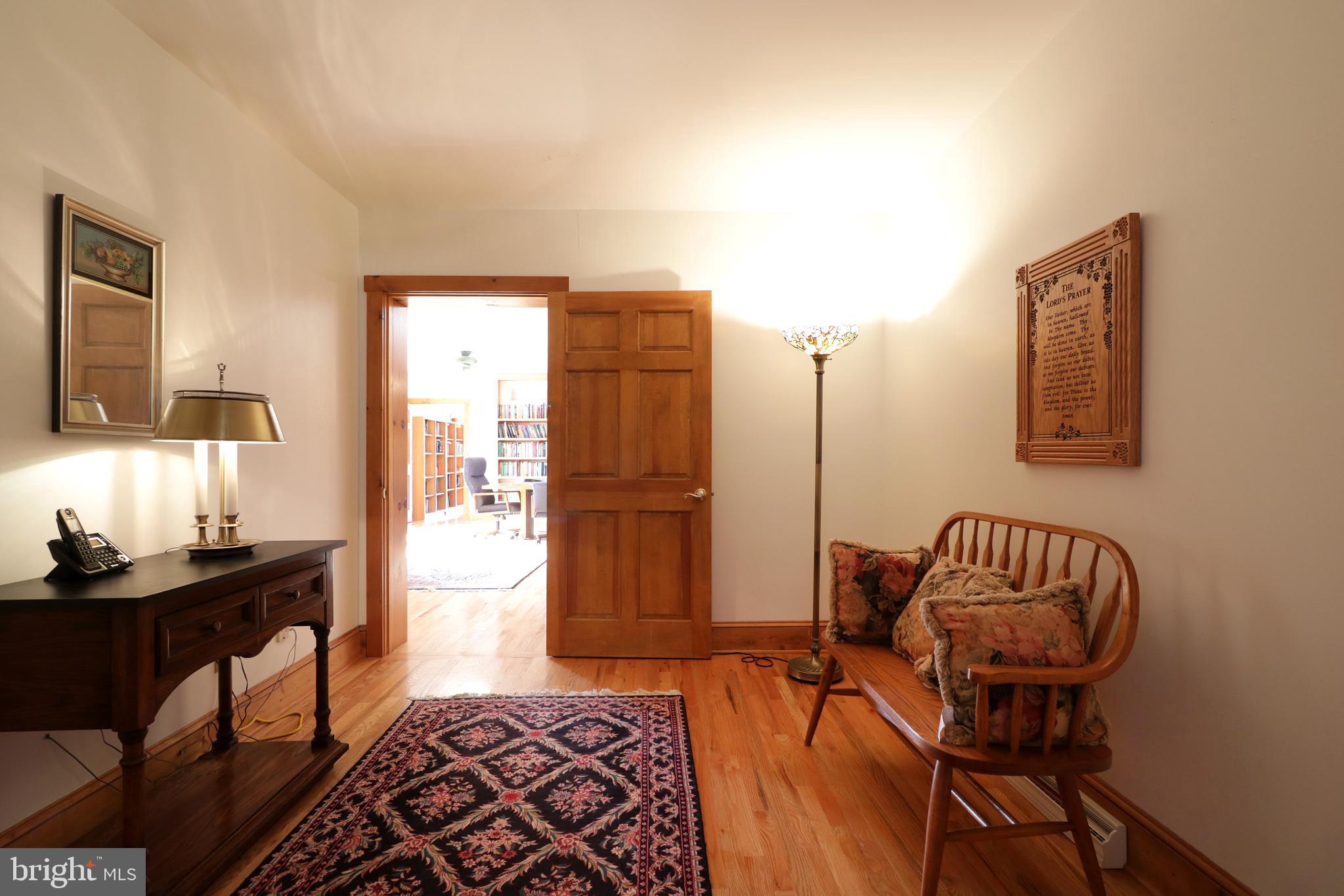 COLYER LAKE - Residential