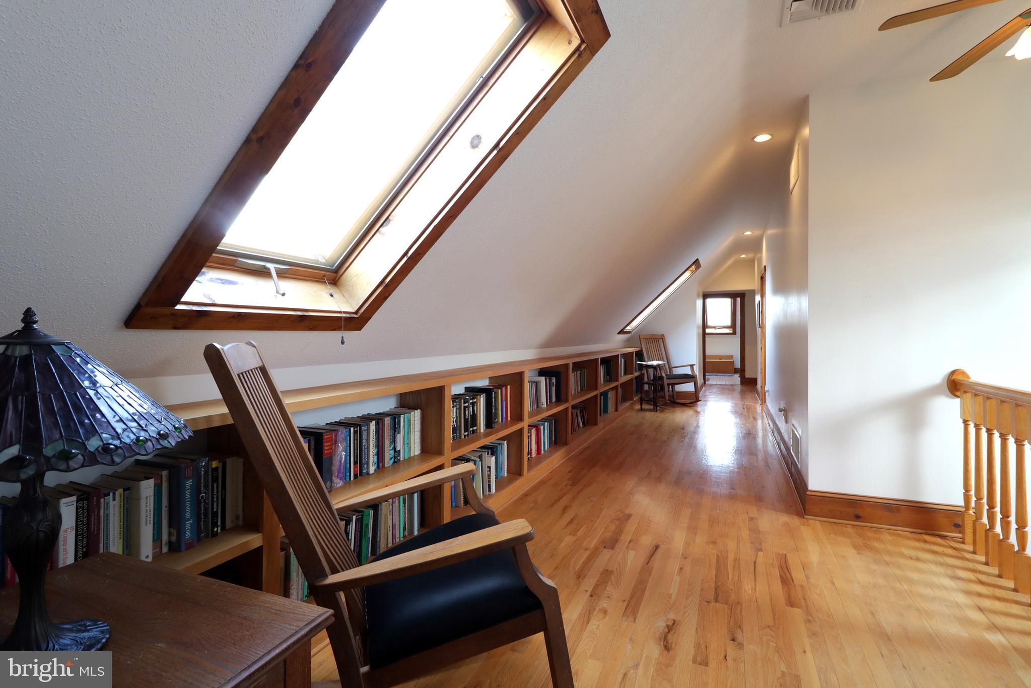 COLYER LAKE - Residential