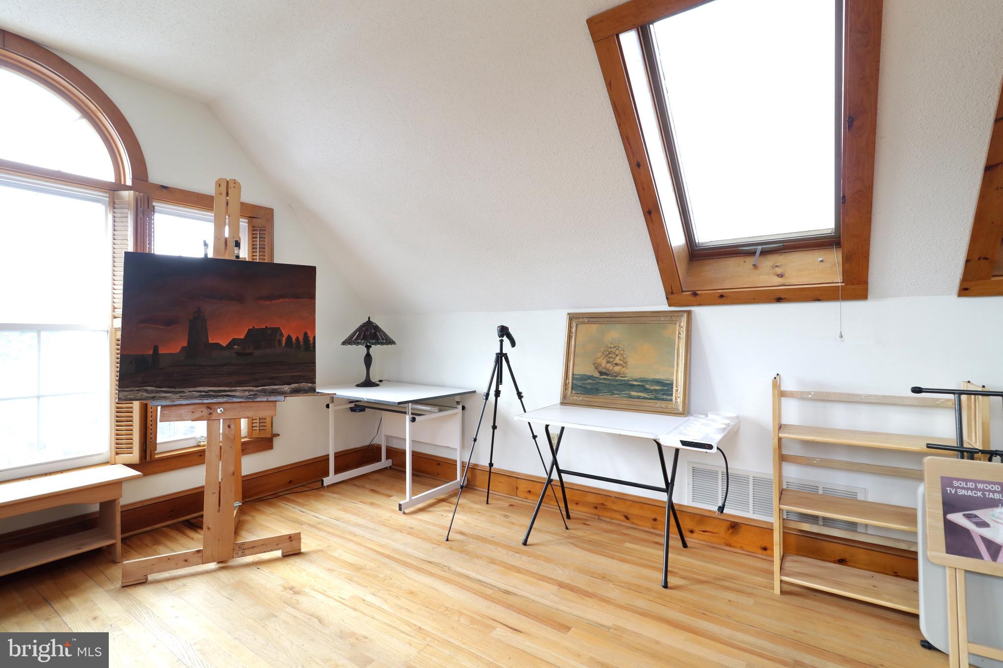 COLYER LAKE - Residential