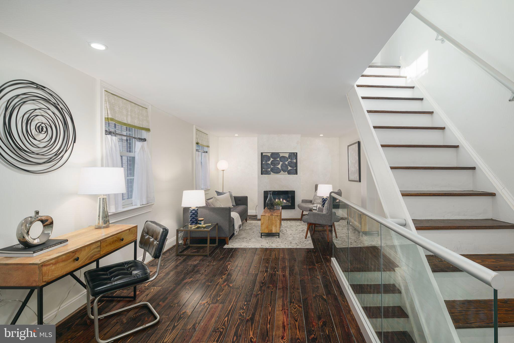 WASHINGTON SQ WEST - Residential