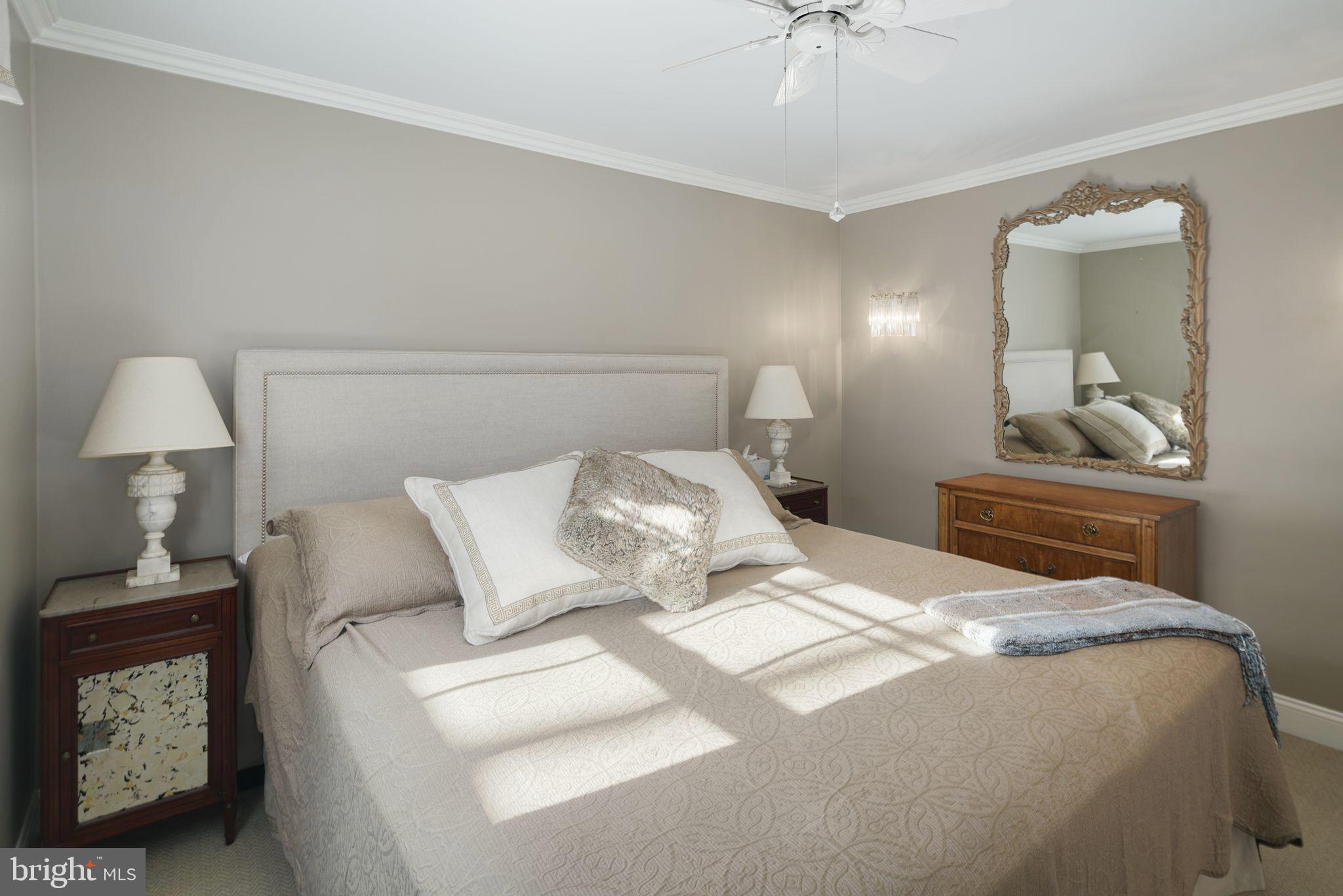 WASHINGTON SQ WEST - Residential