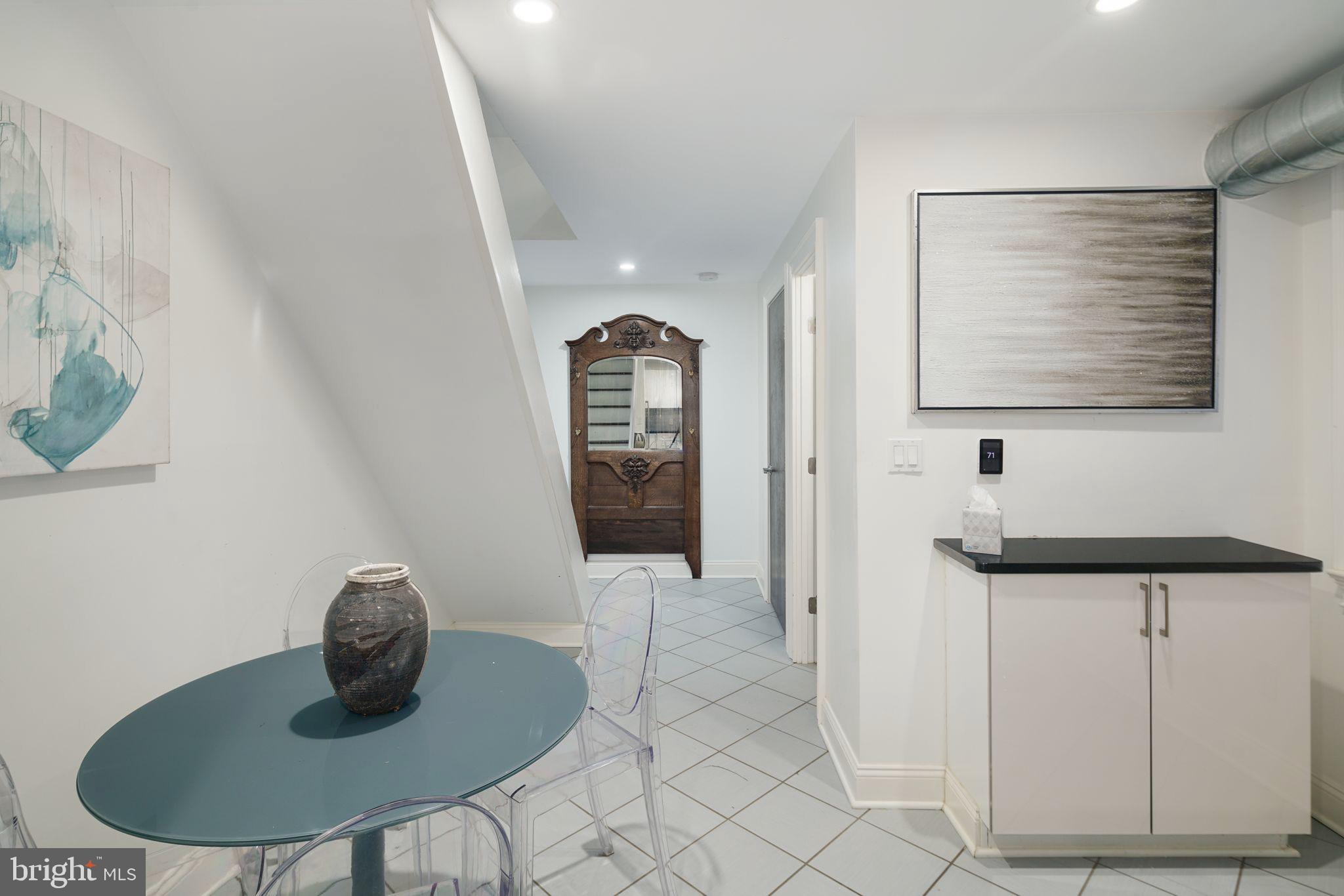 WASHINGTON SQ WEST - Residential