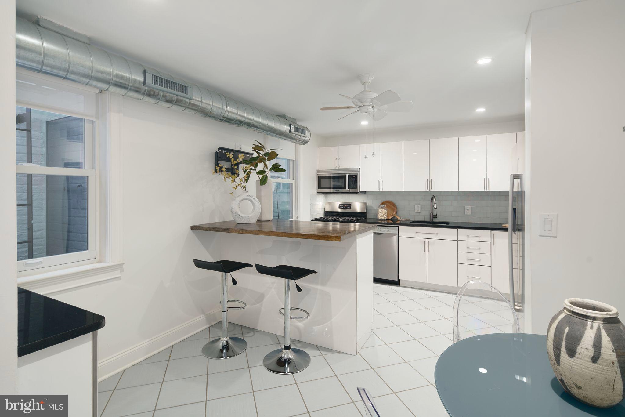 WASHINGTON SQ WEST - Residential