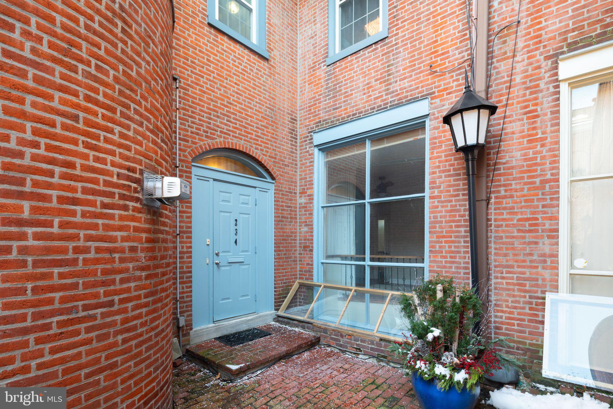 WASHINGTON SQ WEST - Residential