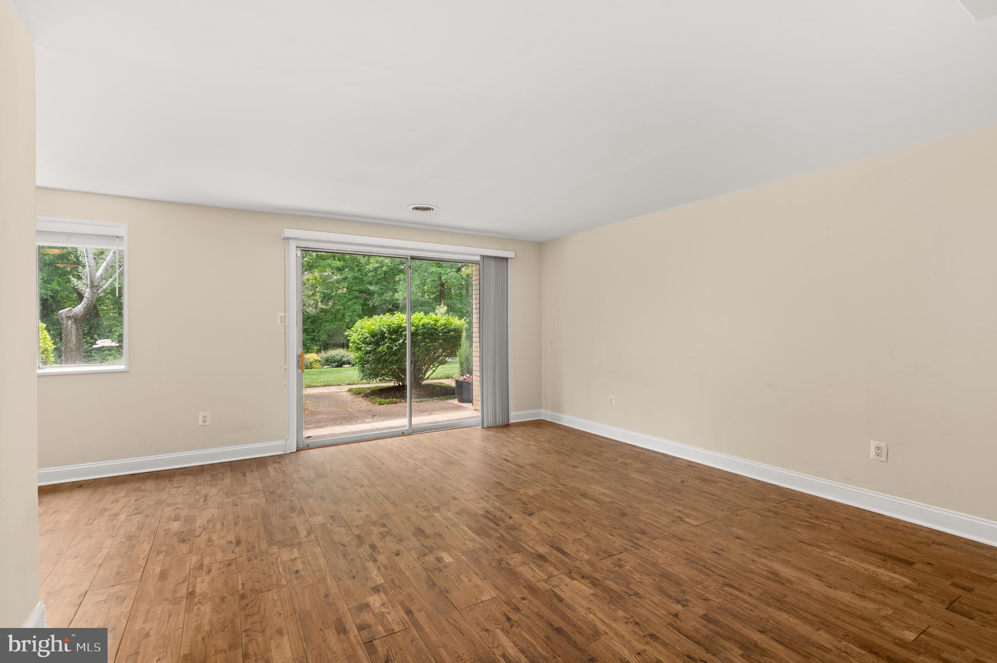 NORTH BETHESDA - Residential