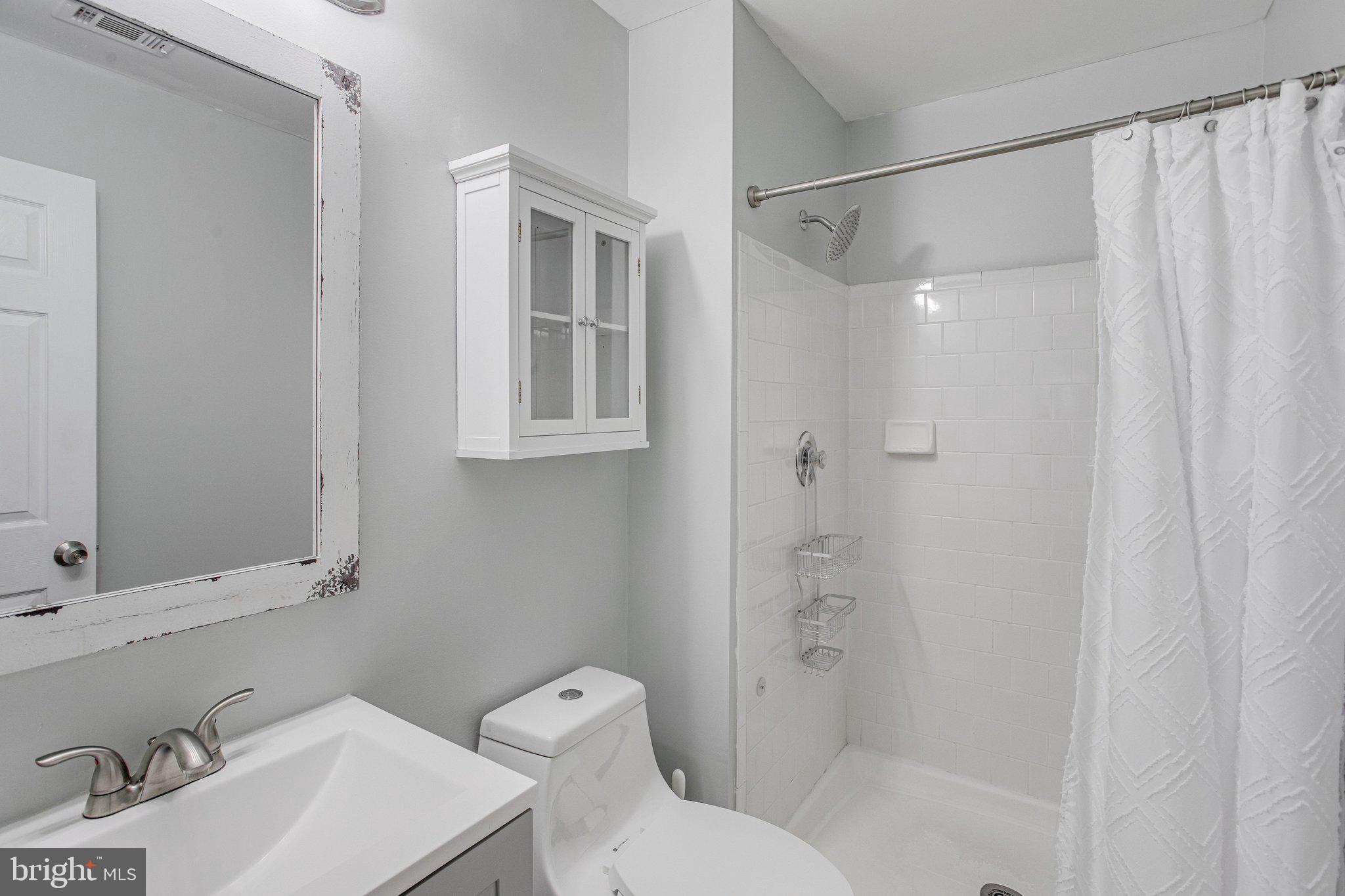 GUNSTON SQUARE - Residential