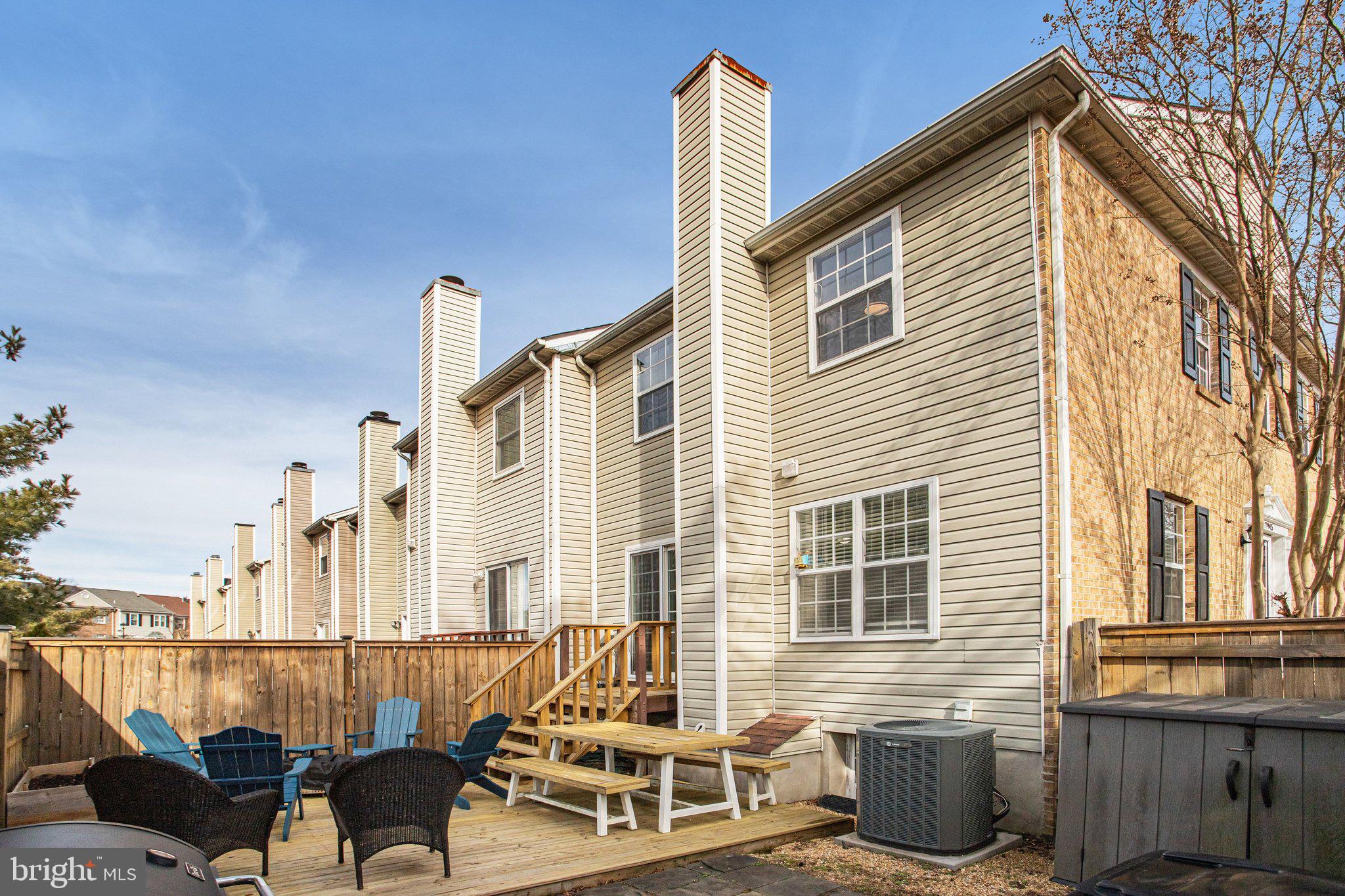 GUNSTON SQUARE - Residential