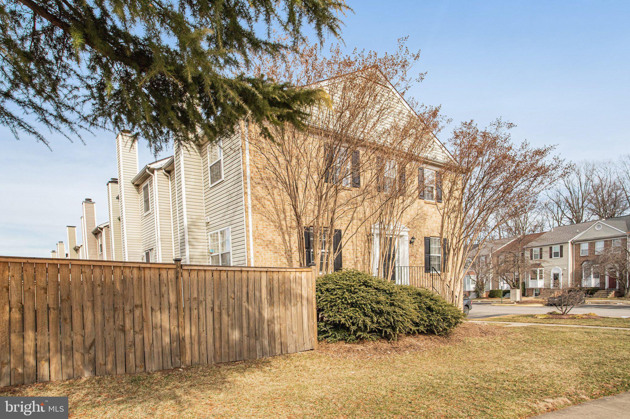 GUNSTON SQUARE - Residential