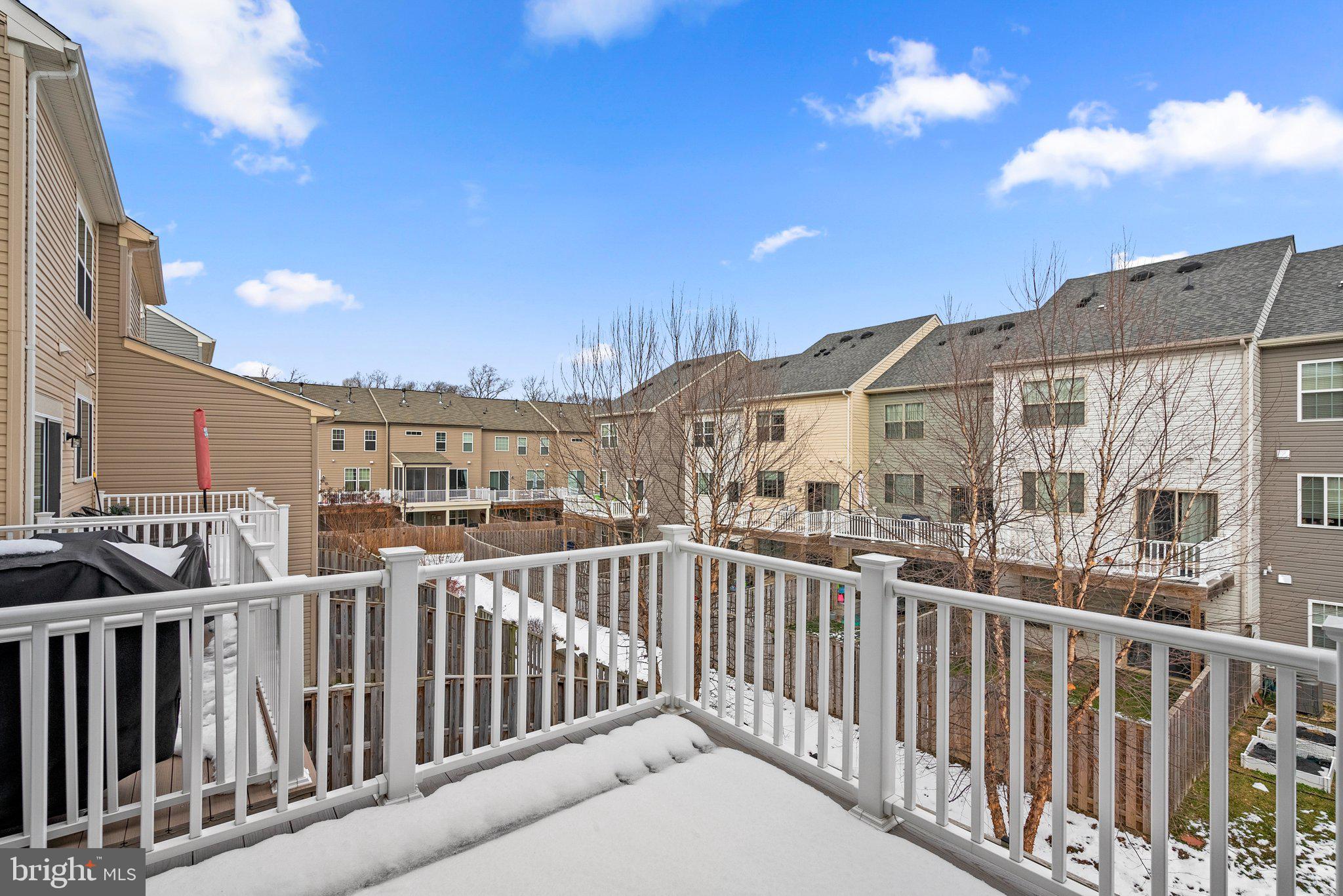 TALLYN RIDGE - Residential