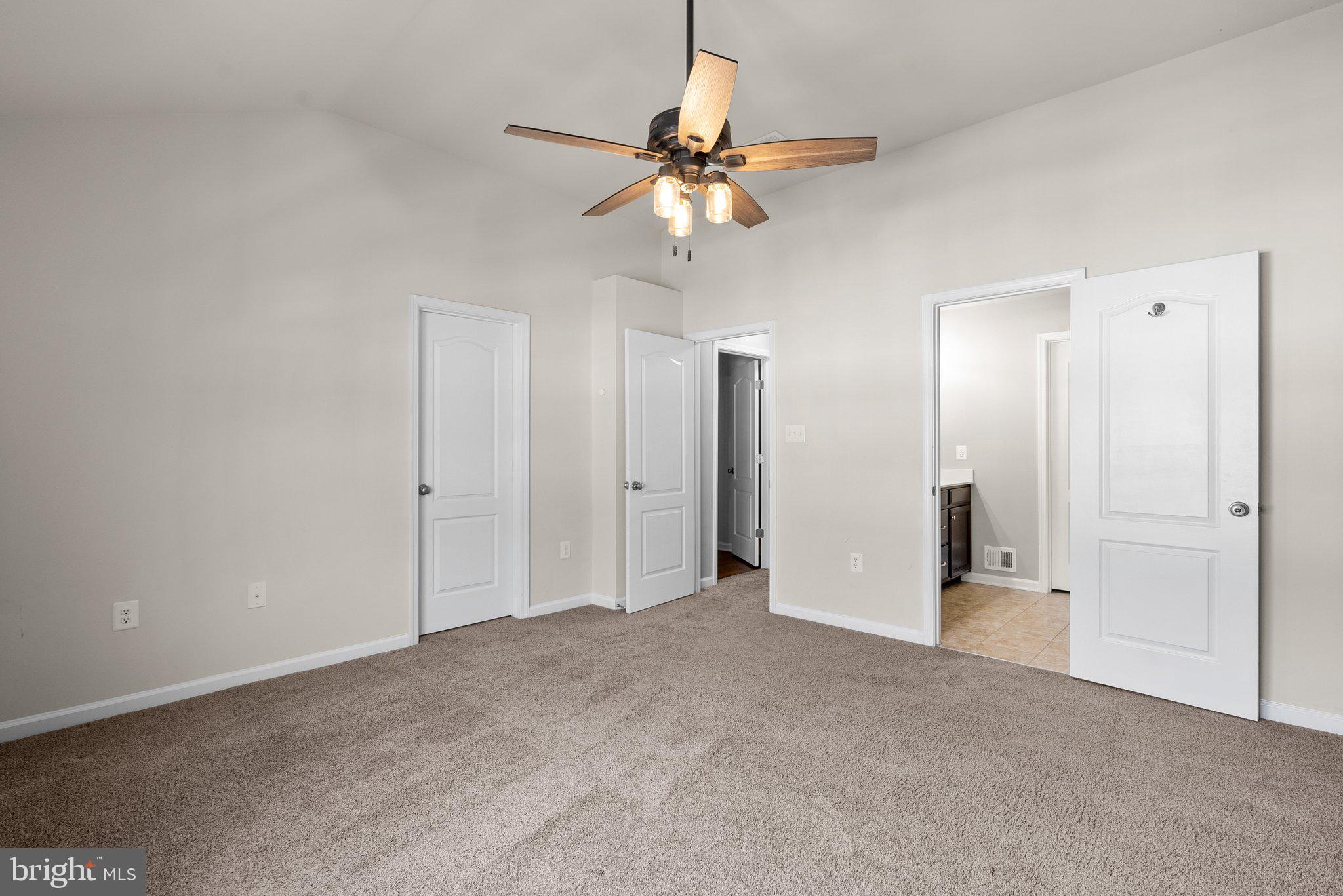 TALLYN RIDGE - Residential