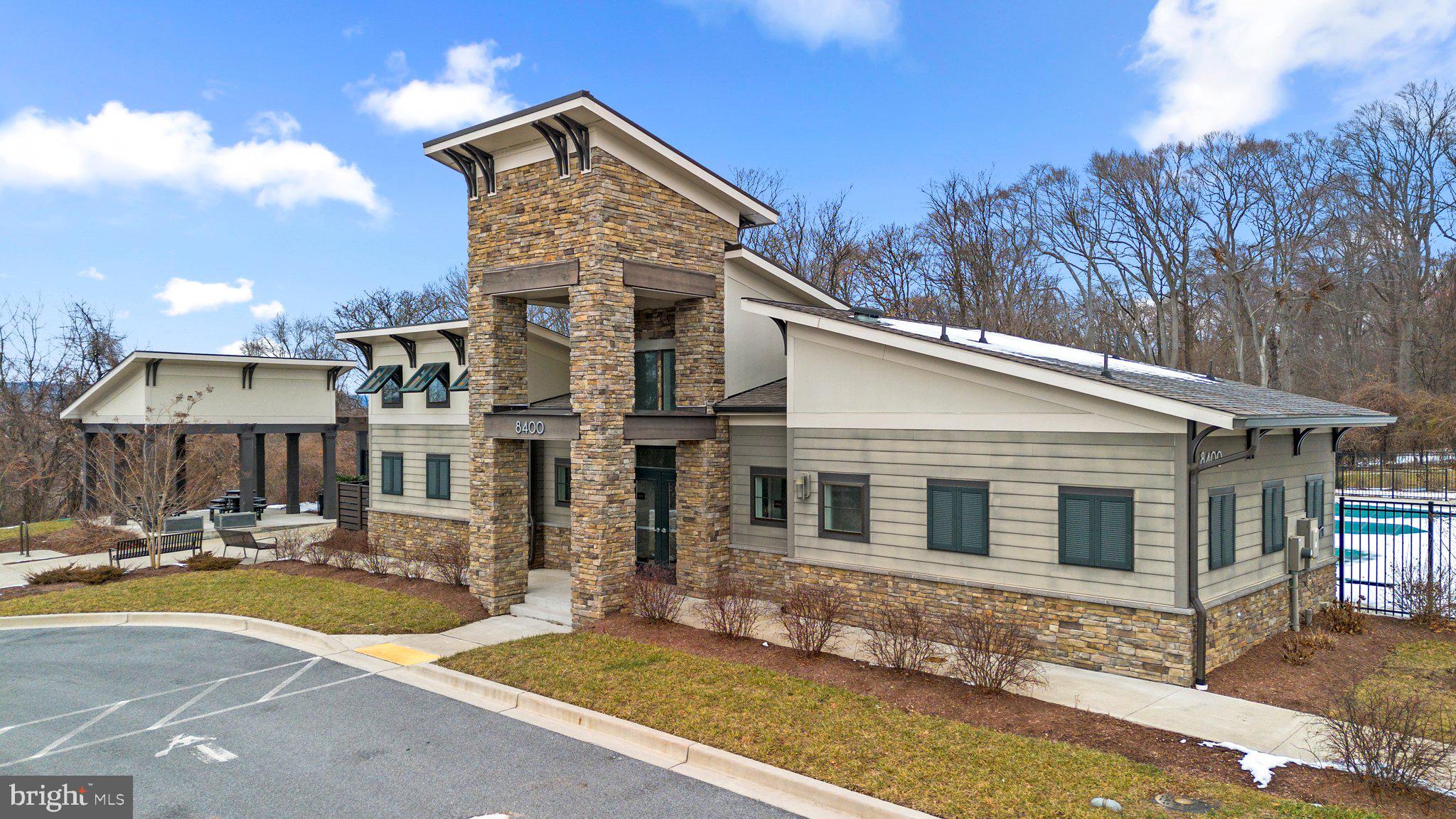 TALLYN RIDGE - Residential