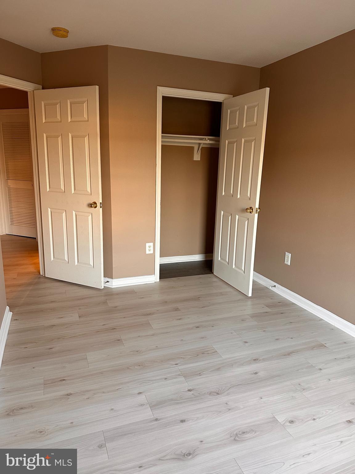 SEVEN OAKS - Residential Lease