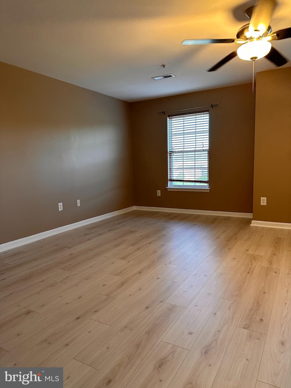 SEVEN OAKS - Residential Lease