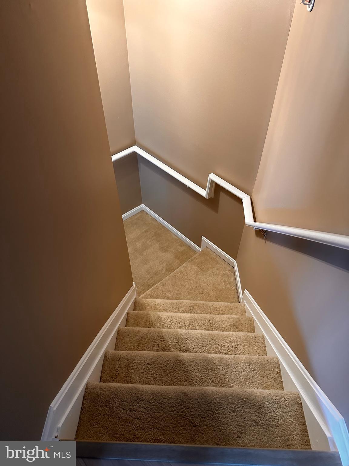 SEVEN OAKS - Residential Lease