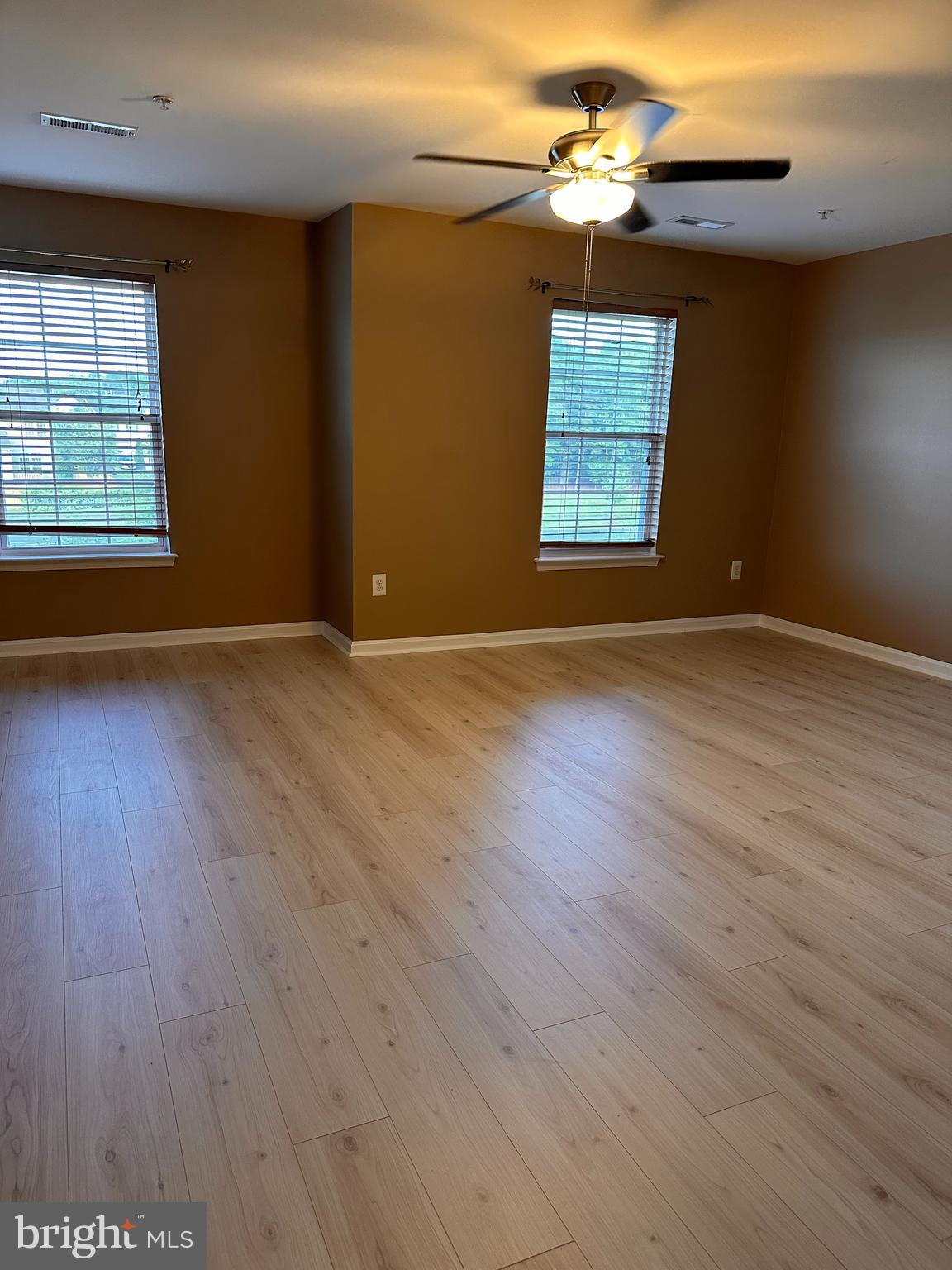 SEVEN OAKS - Residential Lease