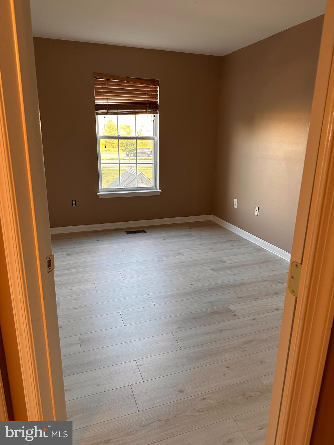 SEVEN OAKS - Residential Lease