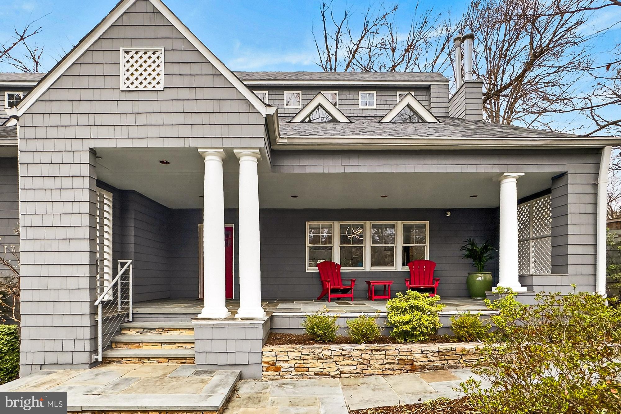 312 W COLUMBIA STREET