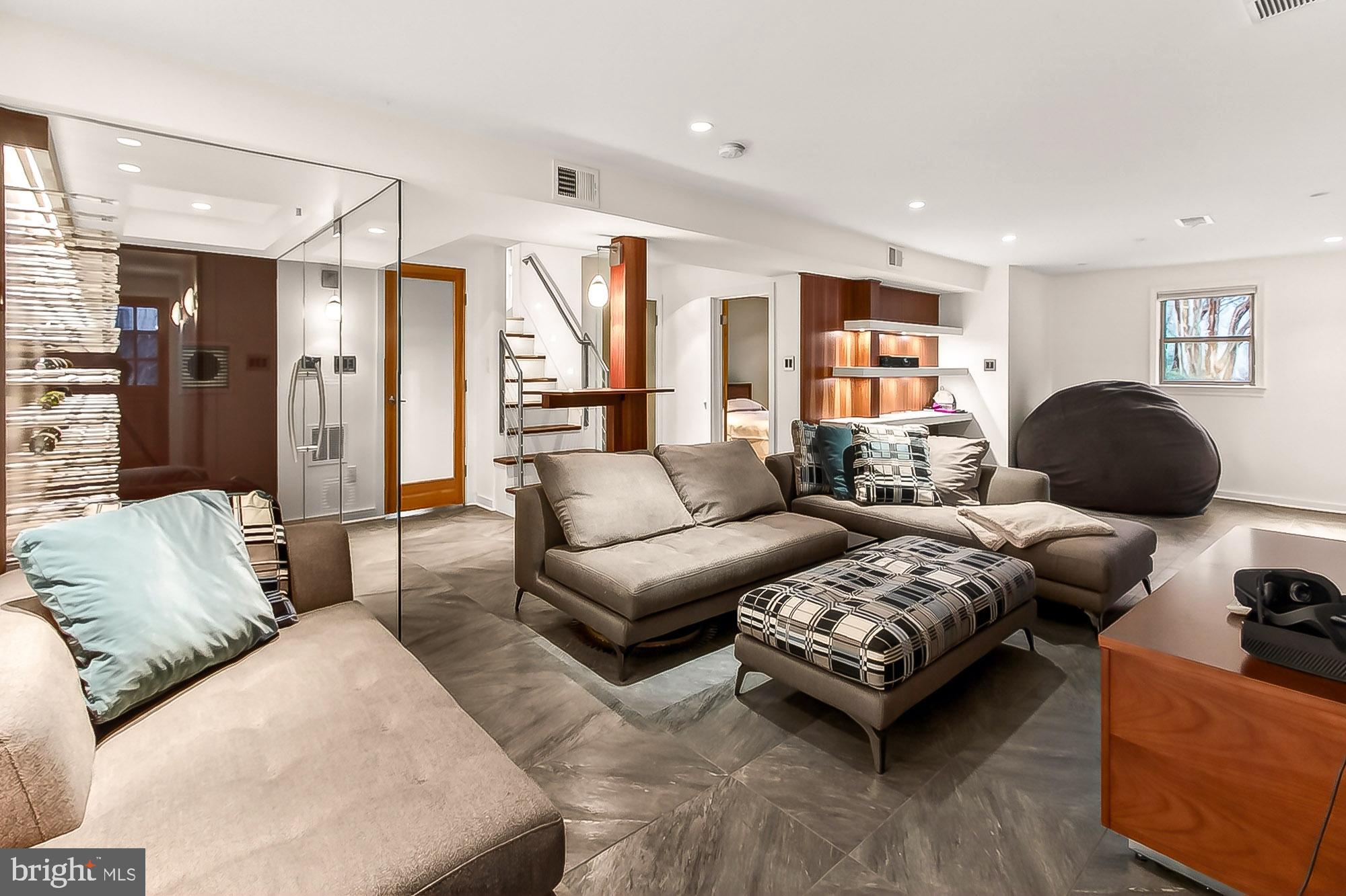 GREAT FALLS/LITTLE FALLS - Residential