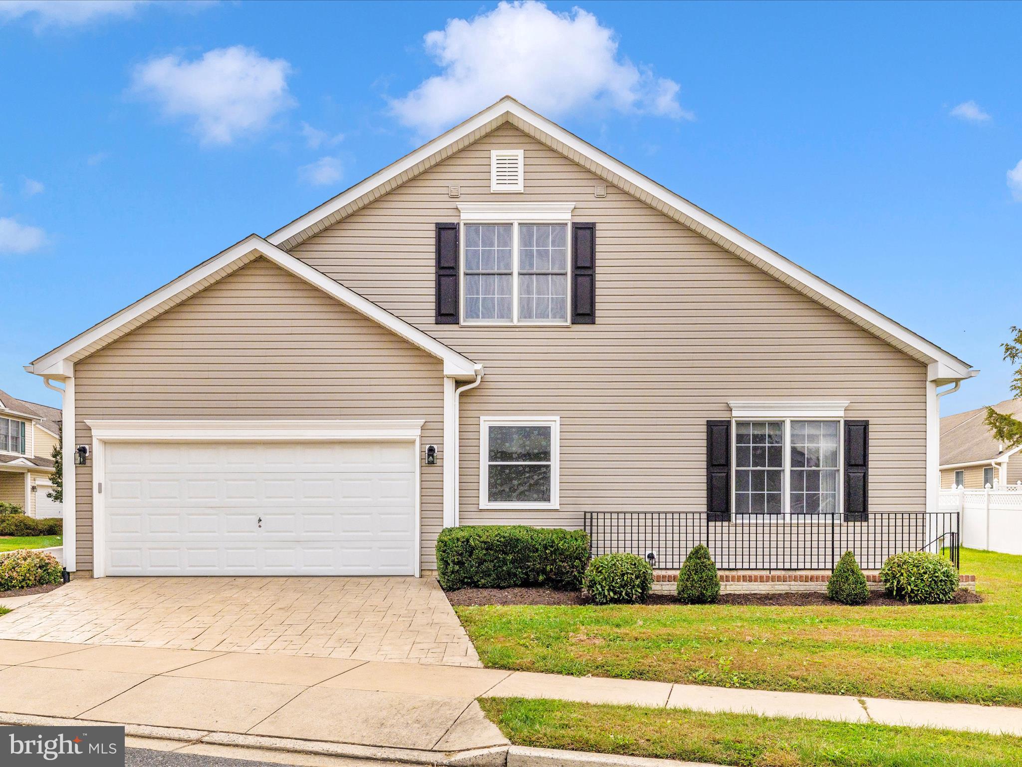 FOXFIELD AT MIDDLETOWN - Residential