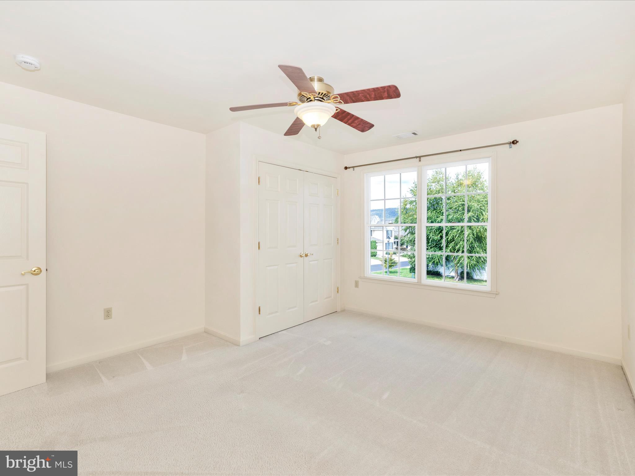 FOXFIELD AT MIDDLETOWN - Residential