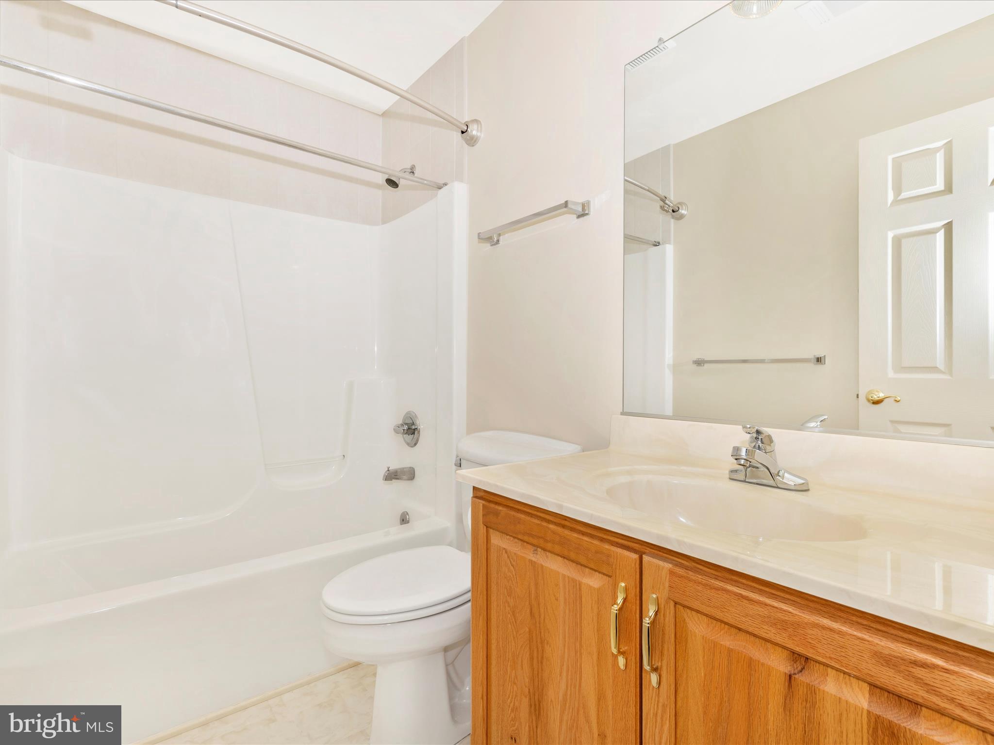 FOXFIELD AT MIDDLETOWN - Residential