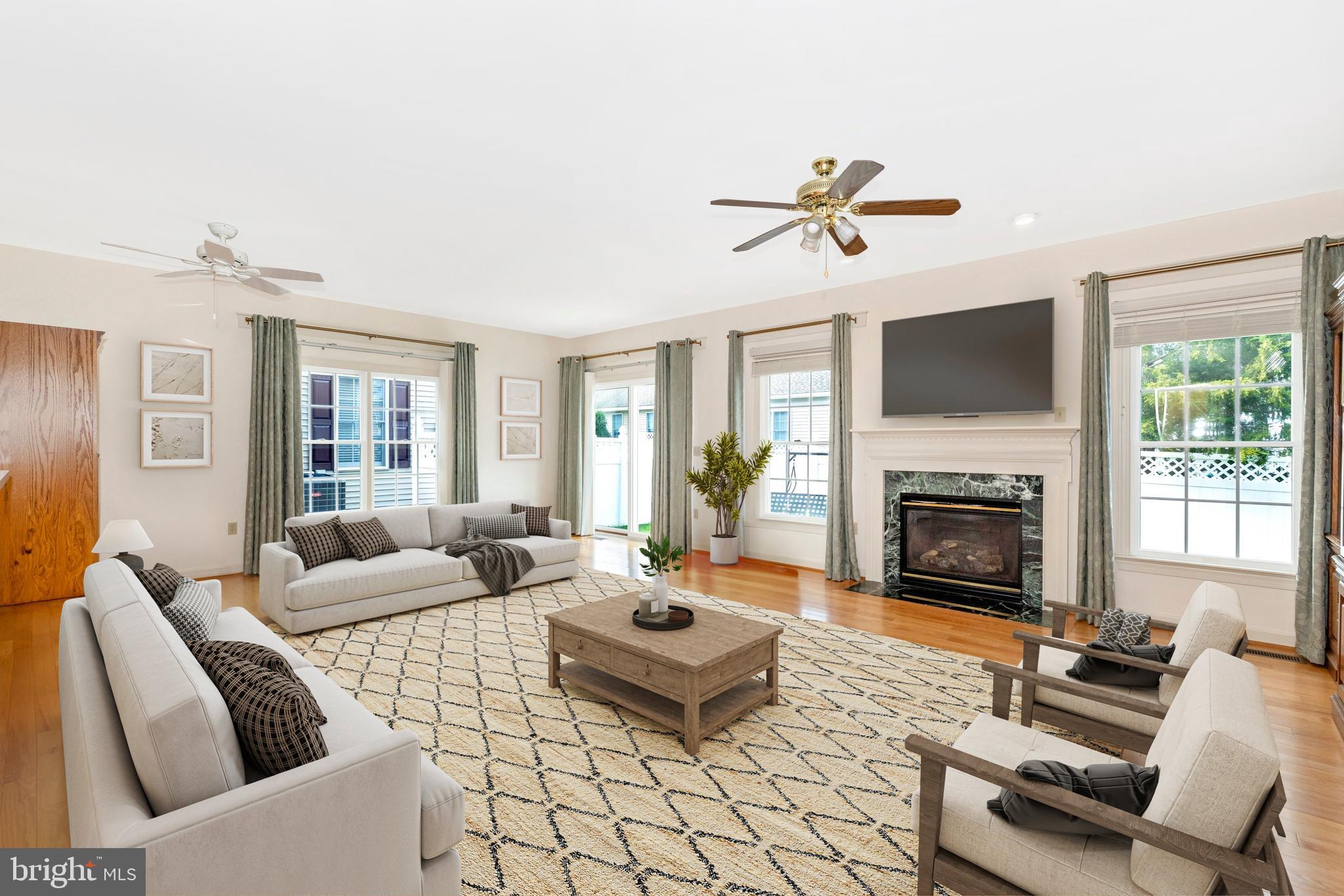 FOXFIELD AT MIDDLETOWN - Residential