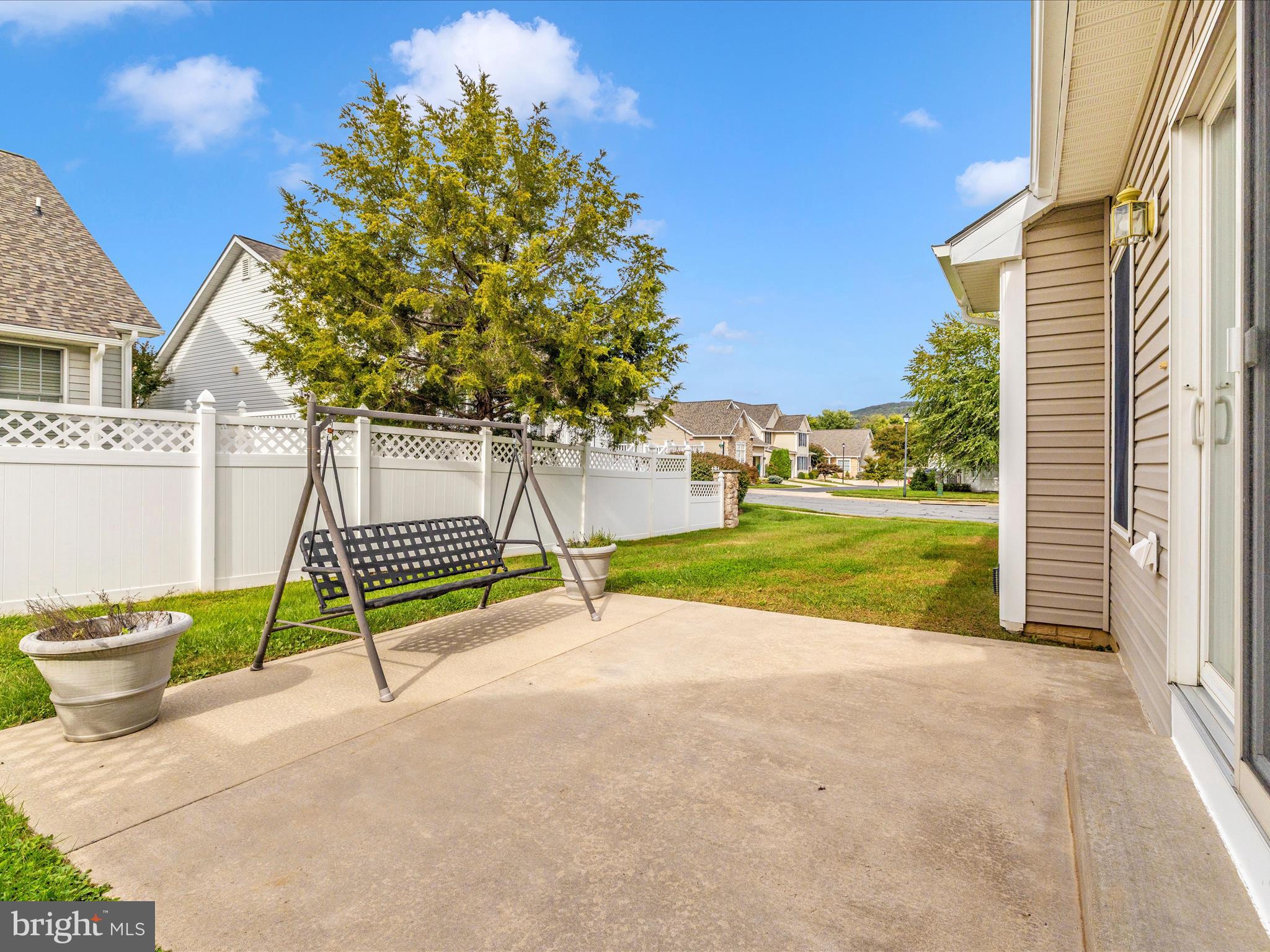 FOXFIELD AT MIDDLETOWN - Residential