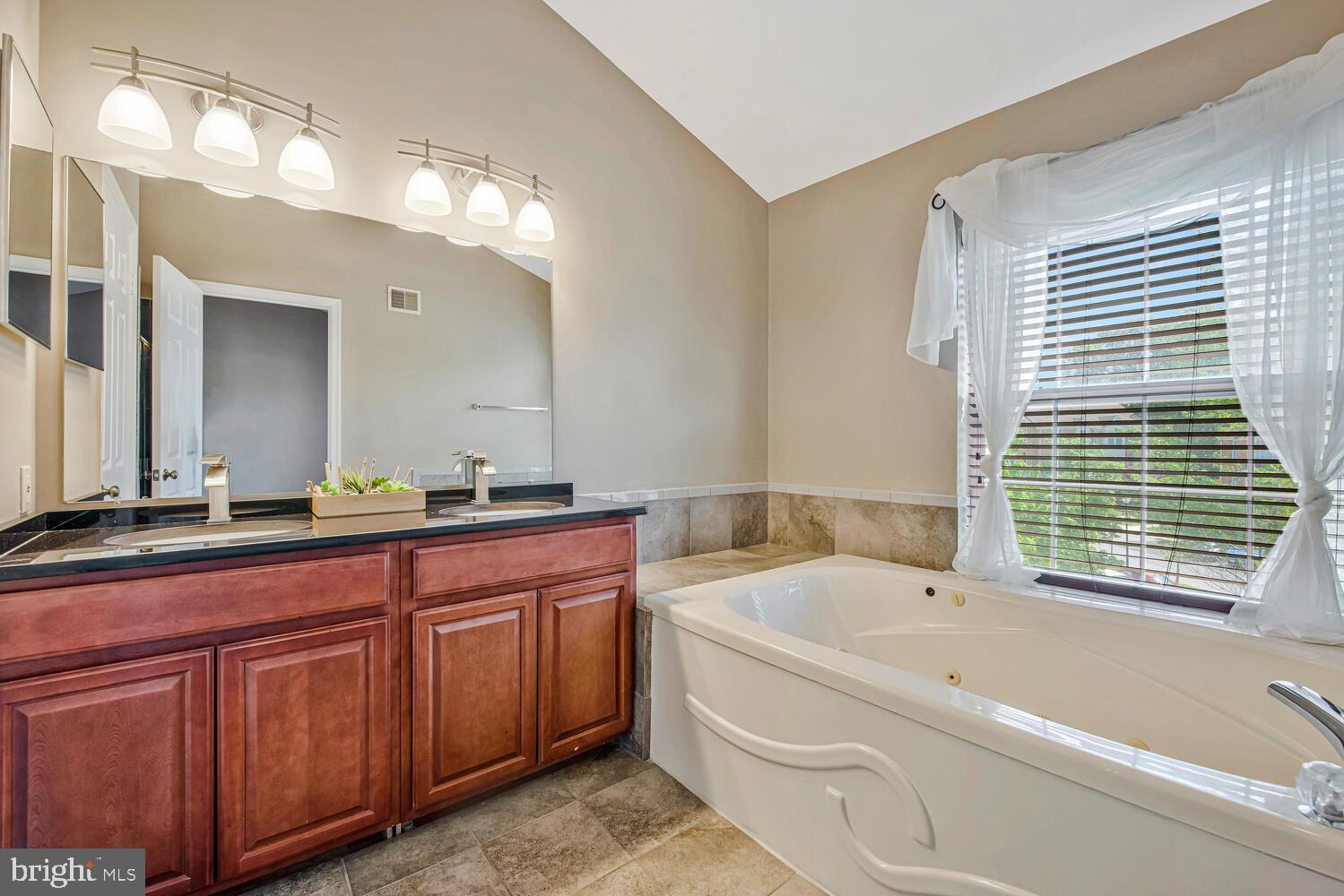 MONTPELIER HILLS- PLAT 3 - Residential