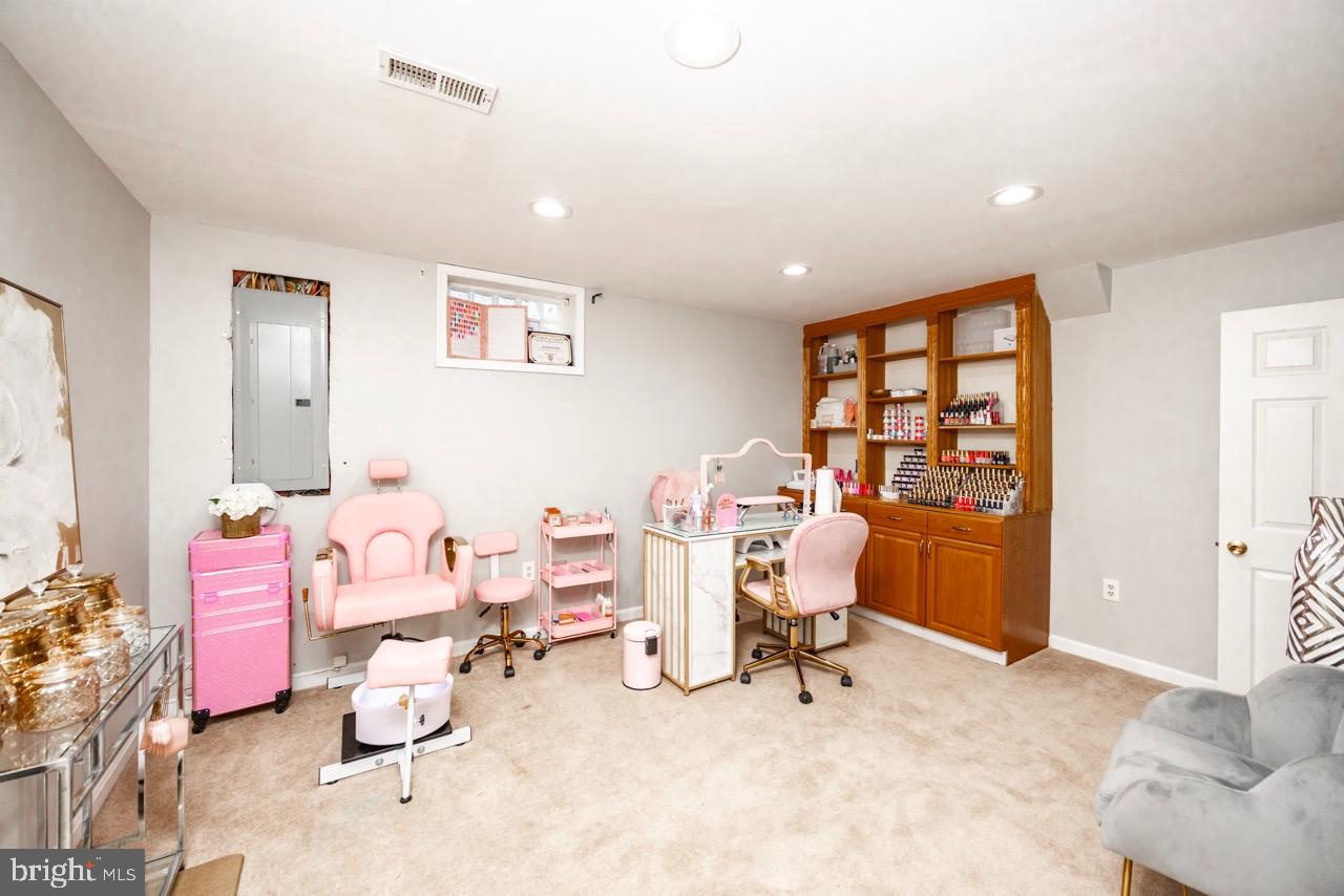 COLLINGTON STATIONPLAT 1 - Residential Lease