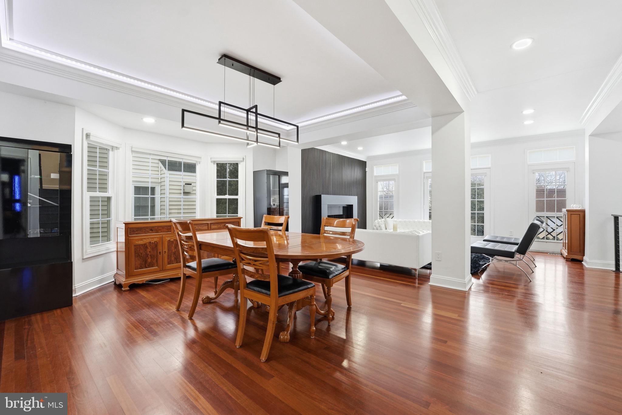 HUNTING RIDGE - Residential