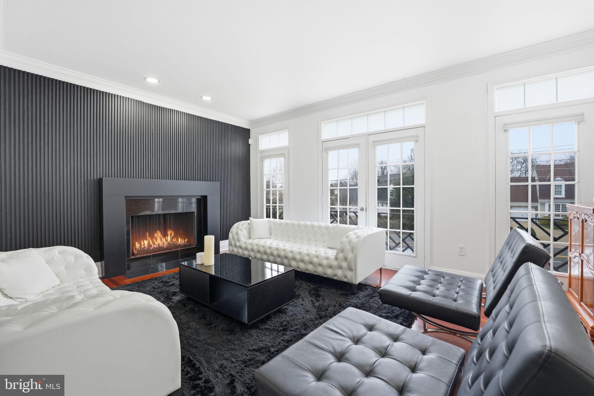 HUNTING RIDGE - Residential