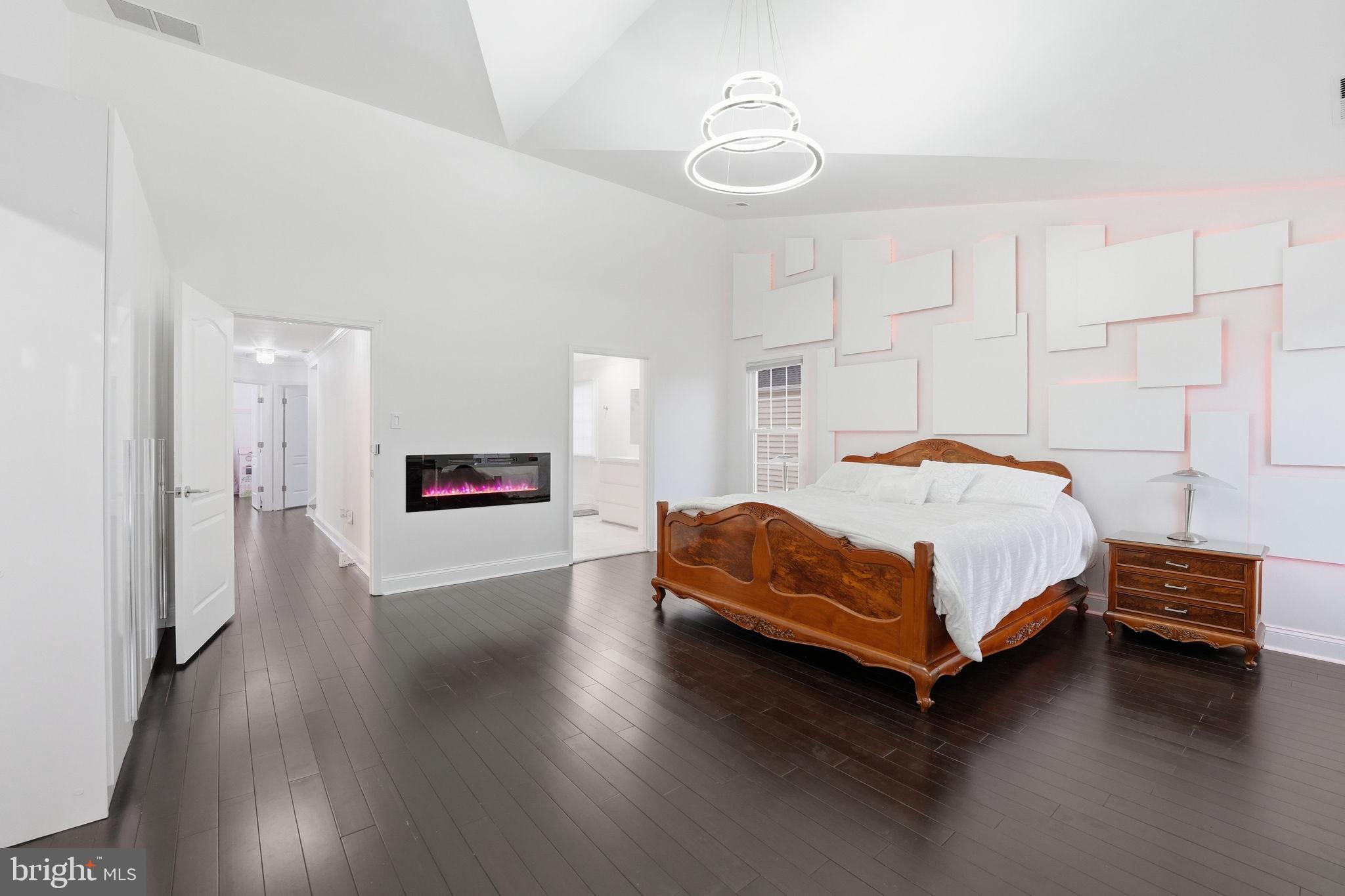 HUNTING RIDGE - Residential