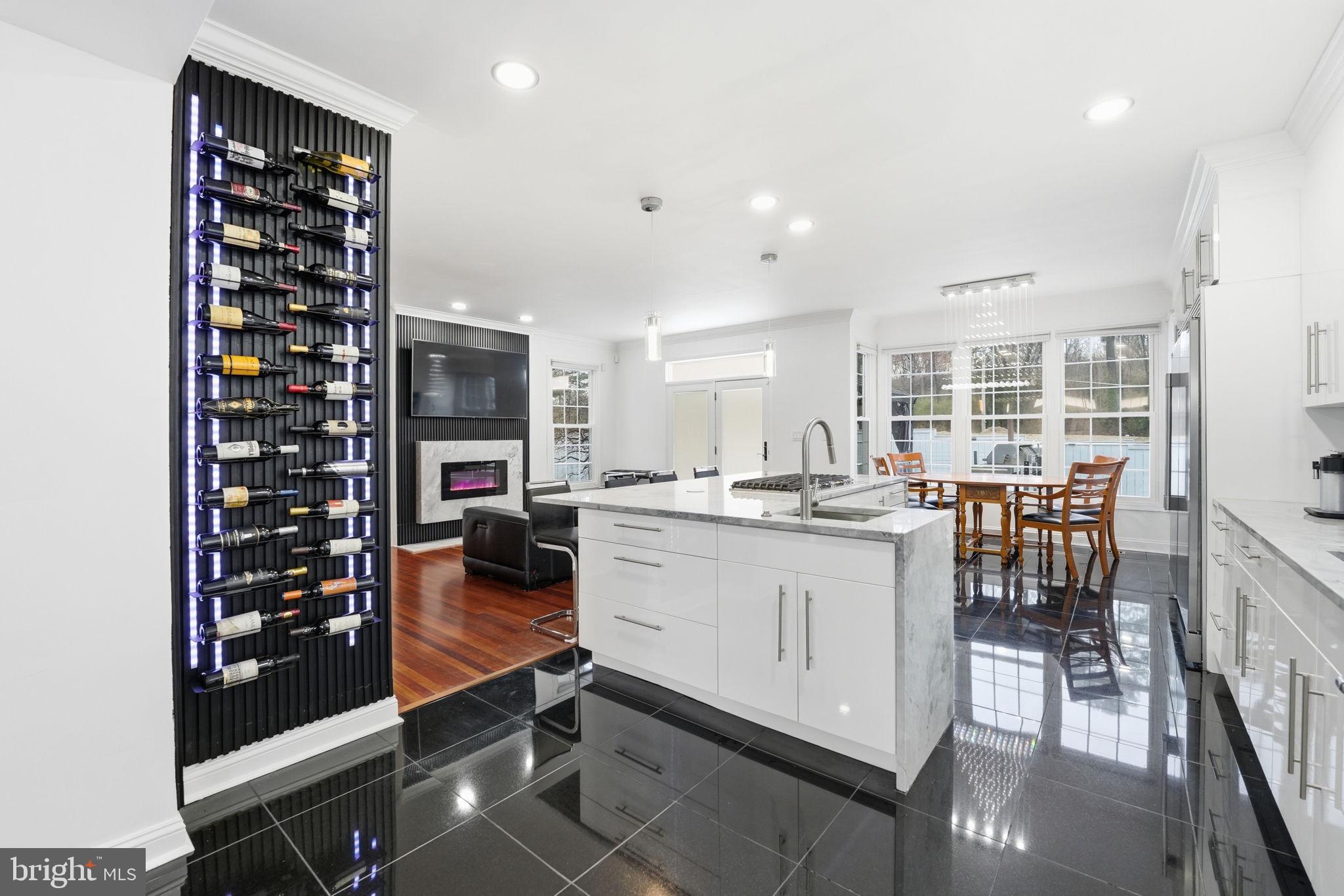 HUNTING RIDGE - Residential