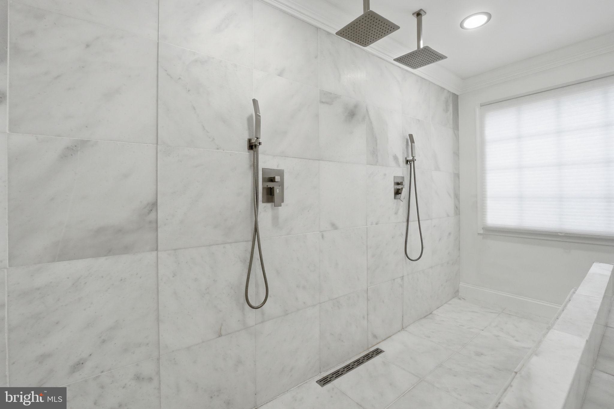 HUNTING RIDGE - Residential