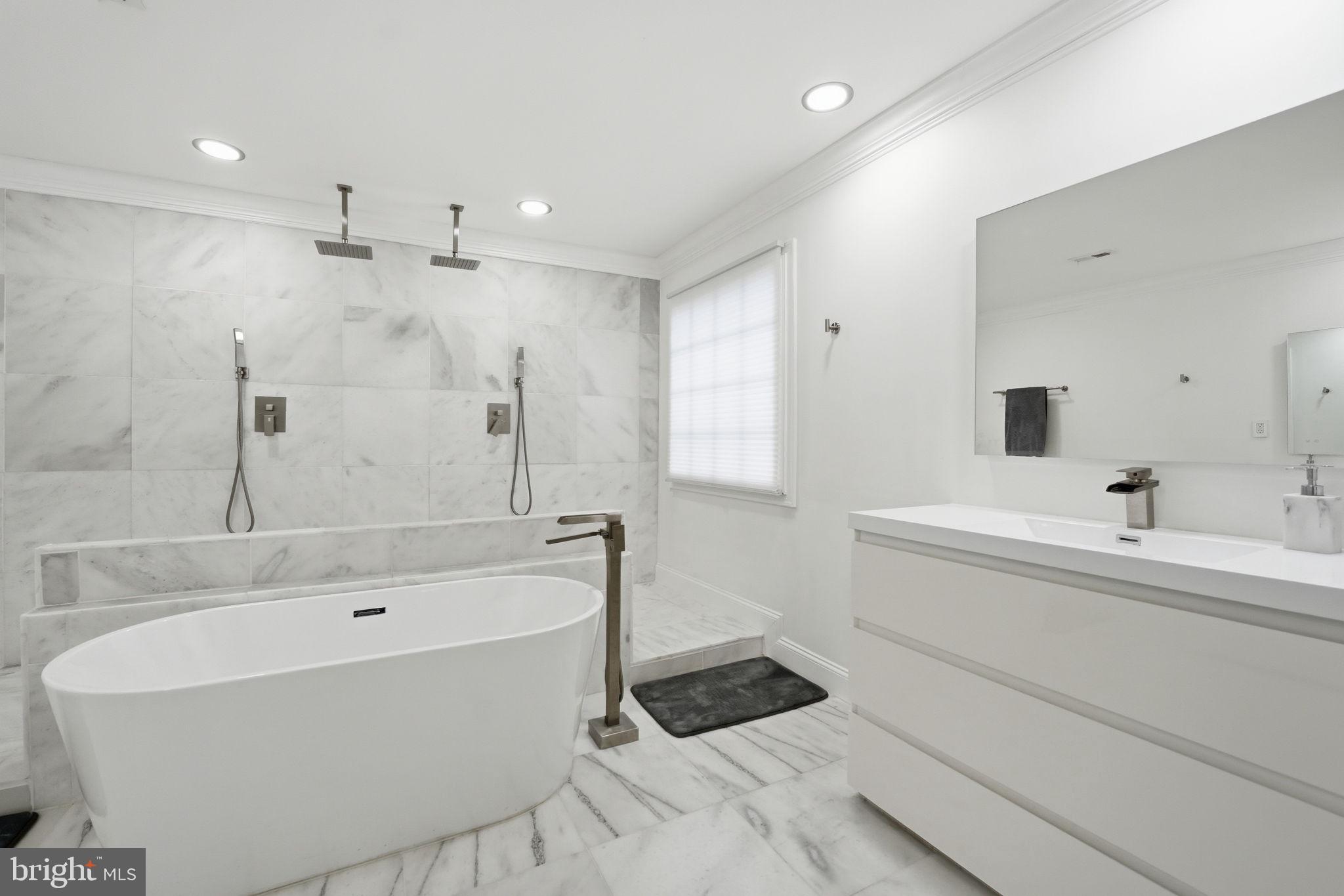 HUNTING RIDGE - Residential