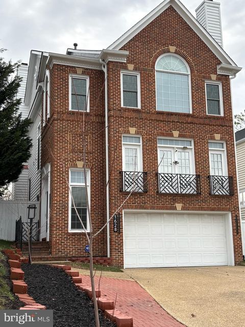 1628 GREAT FALLS STREET MCLEAN VA 22101