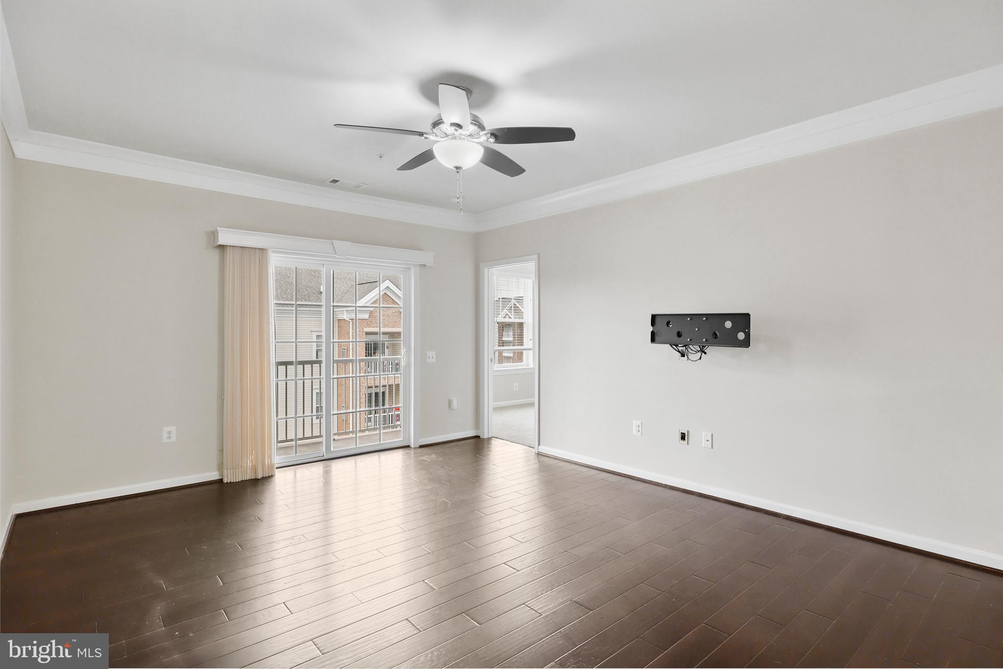 POTOMAC GREEN CONDOMINIUM - Residential Lease