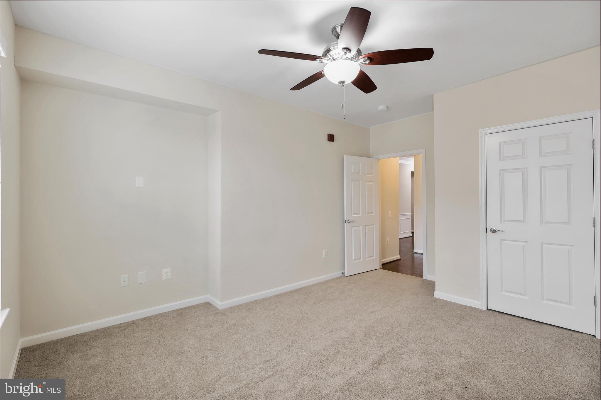 POTOMAC GREEN CONDOMINIUM - Residential Lease