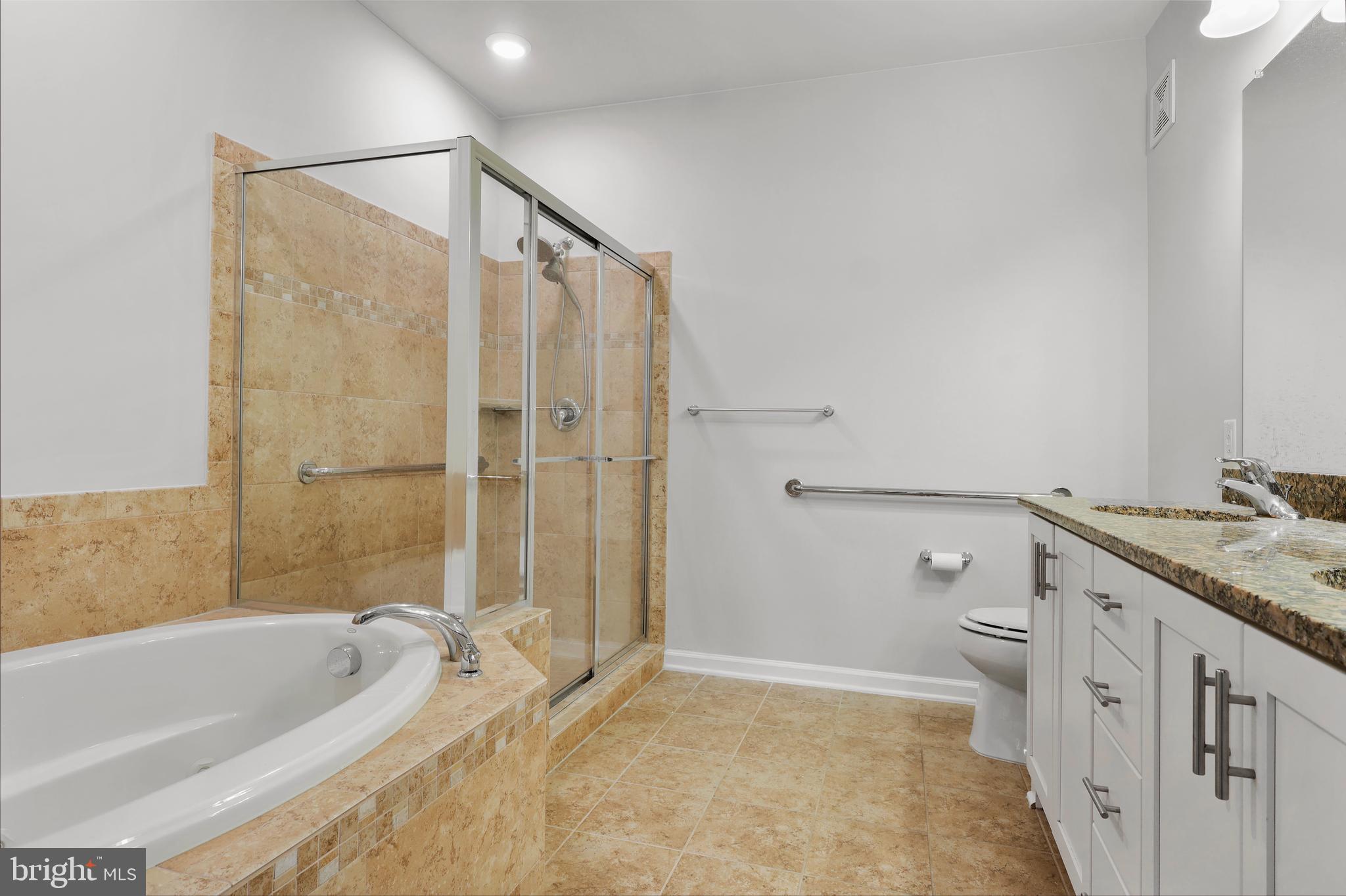 POTOMAC GREEN CONDOMINIUM - Residential Lease