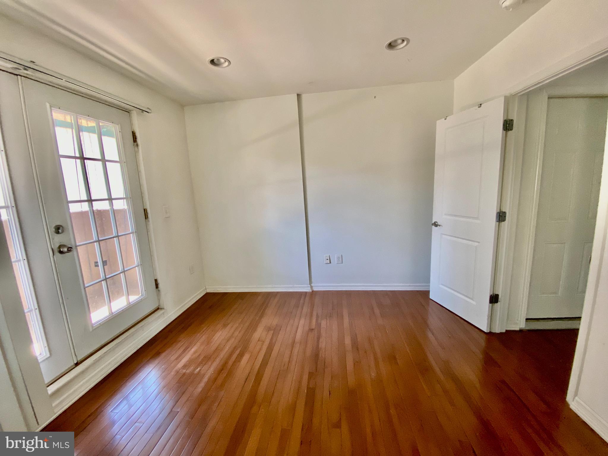 HAWTHORNE - Residential Income