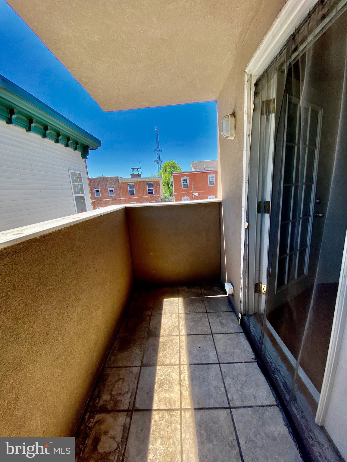 HAWTHORNE - Residential Income