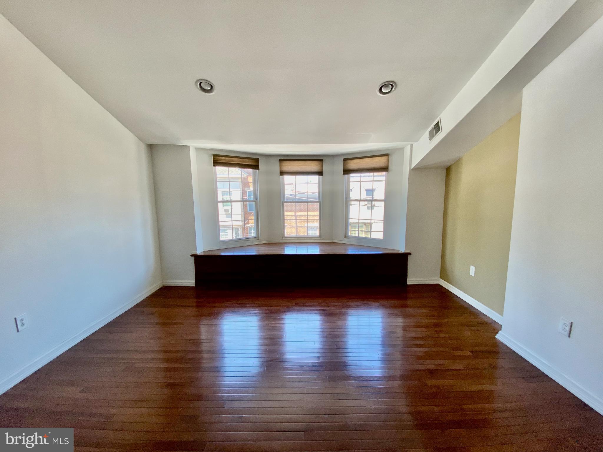 HAWTHORNE - Residential Income