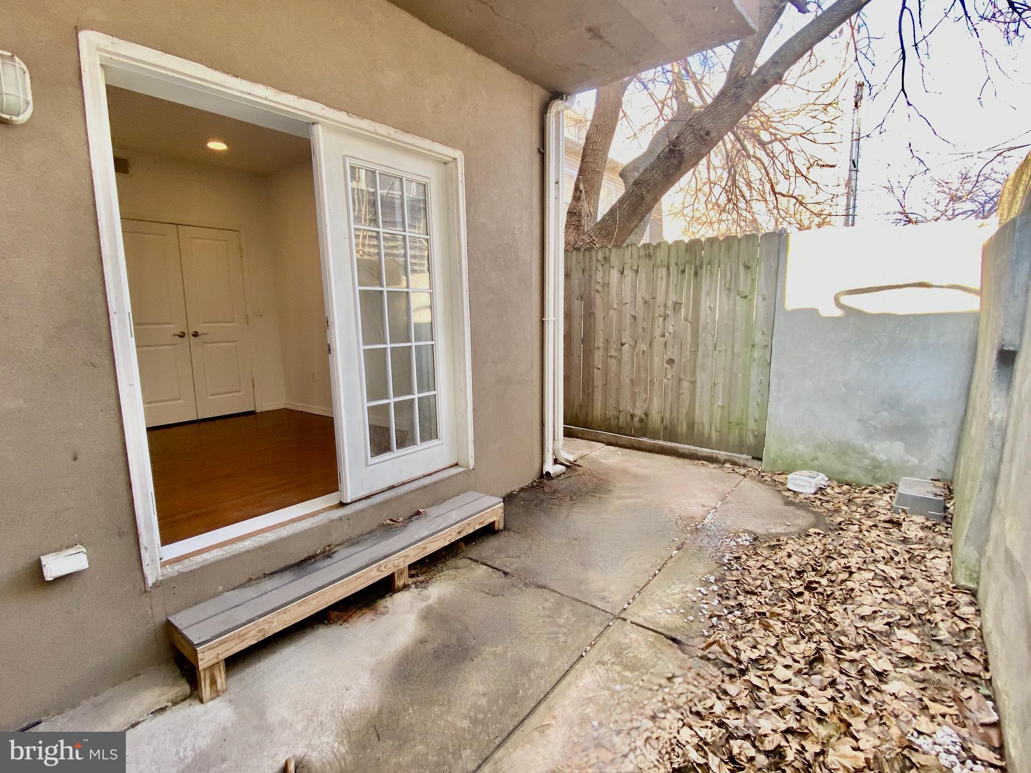 HAWTHORNE - Residential Income