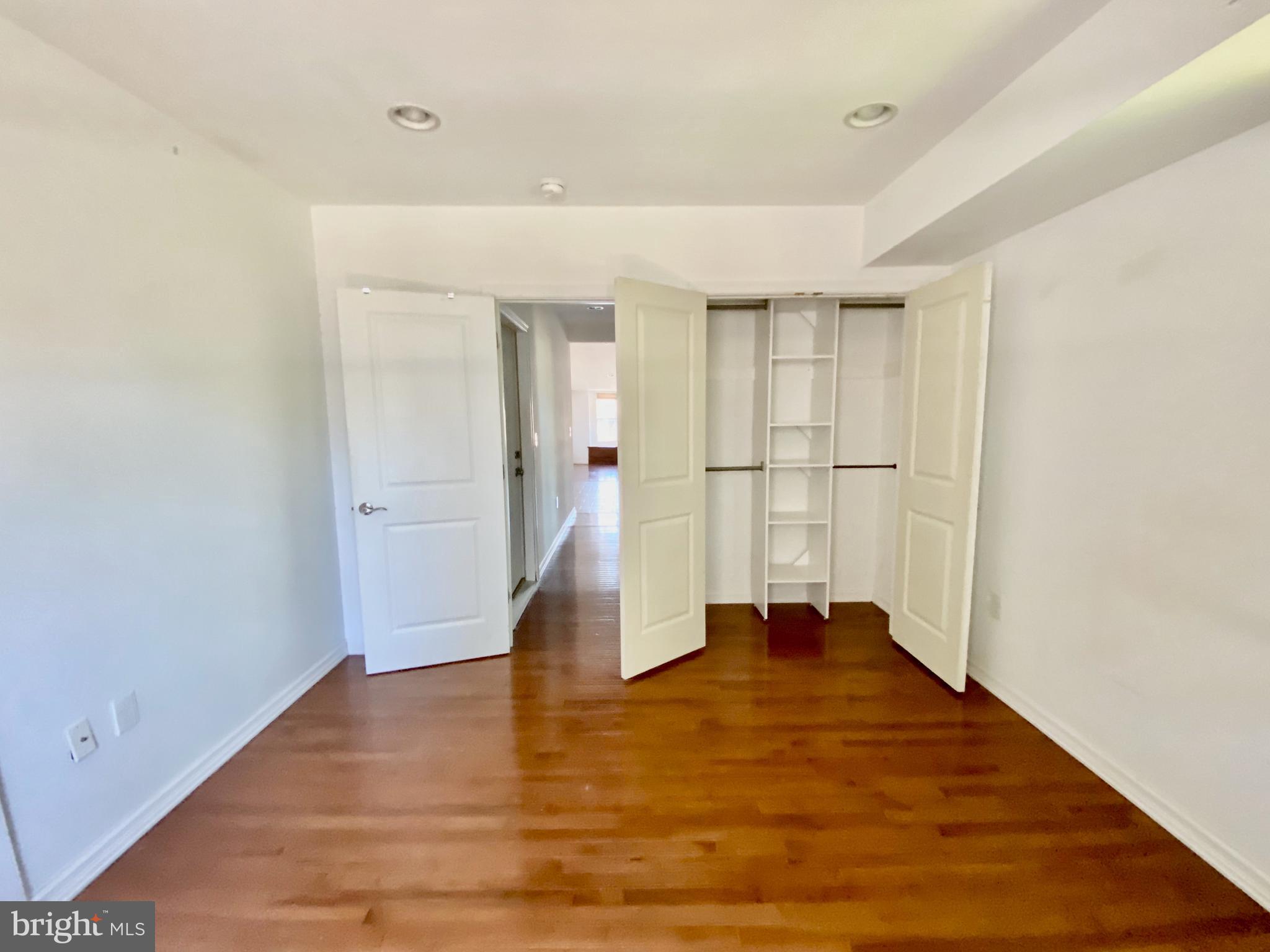 HAWTHORNE - Residential Income