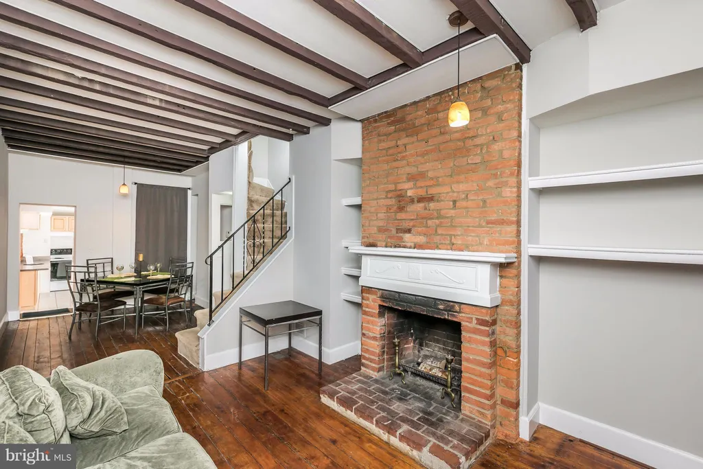 825 Charles Street, Baltimore, MD 21230