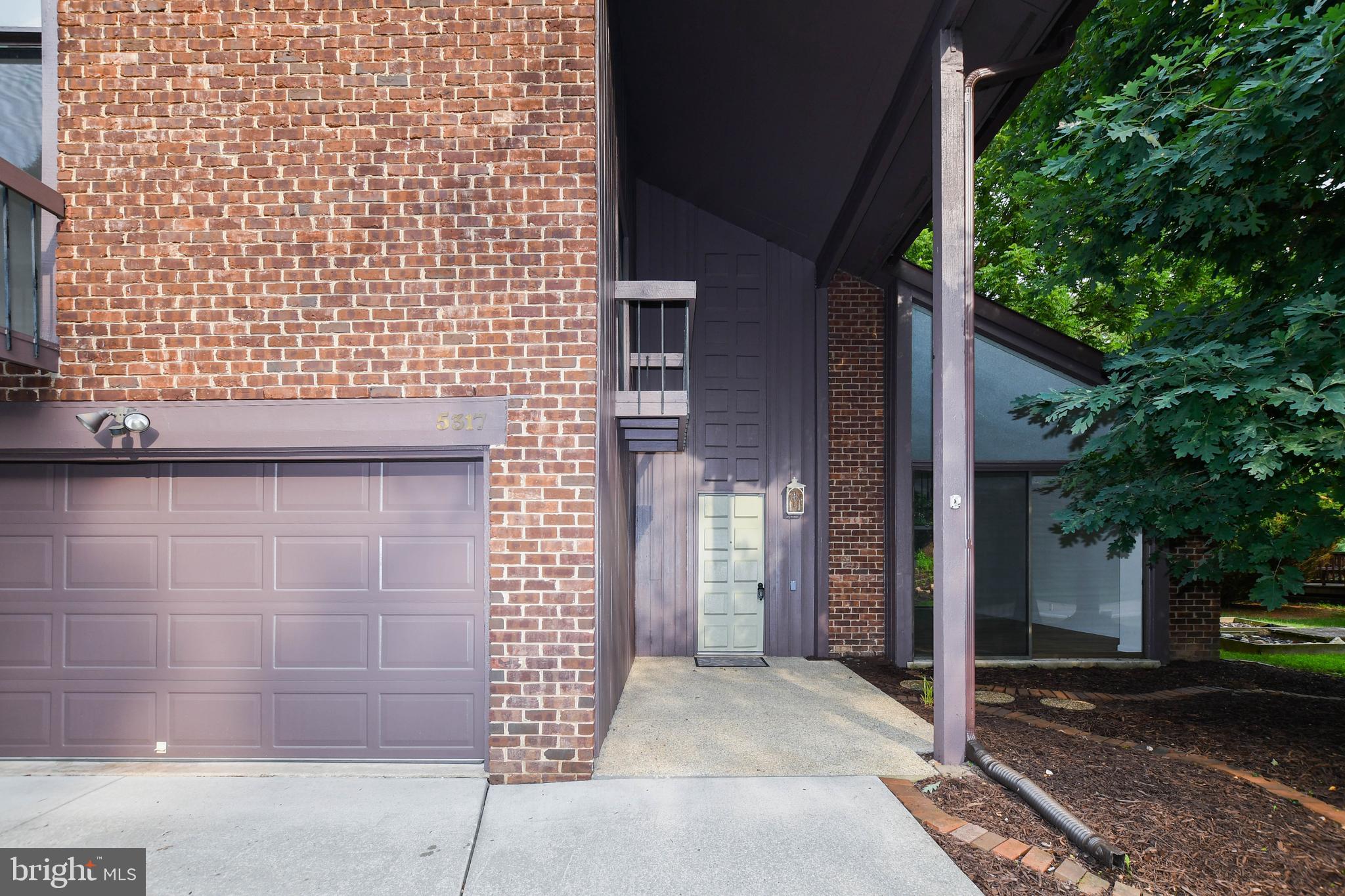 5317 LIGHTNING VIEW ROAD