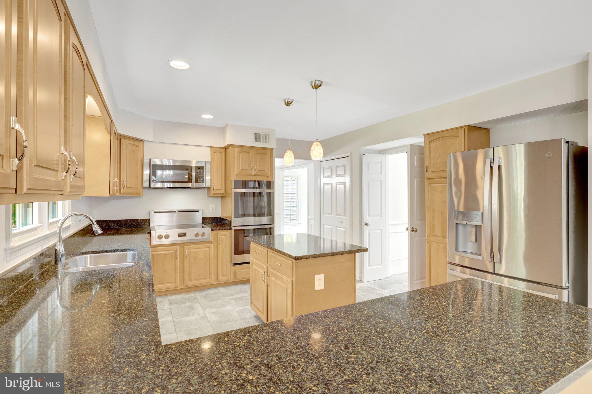 ASHBURN FARM - Residential