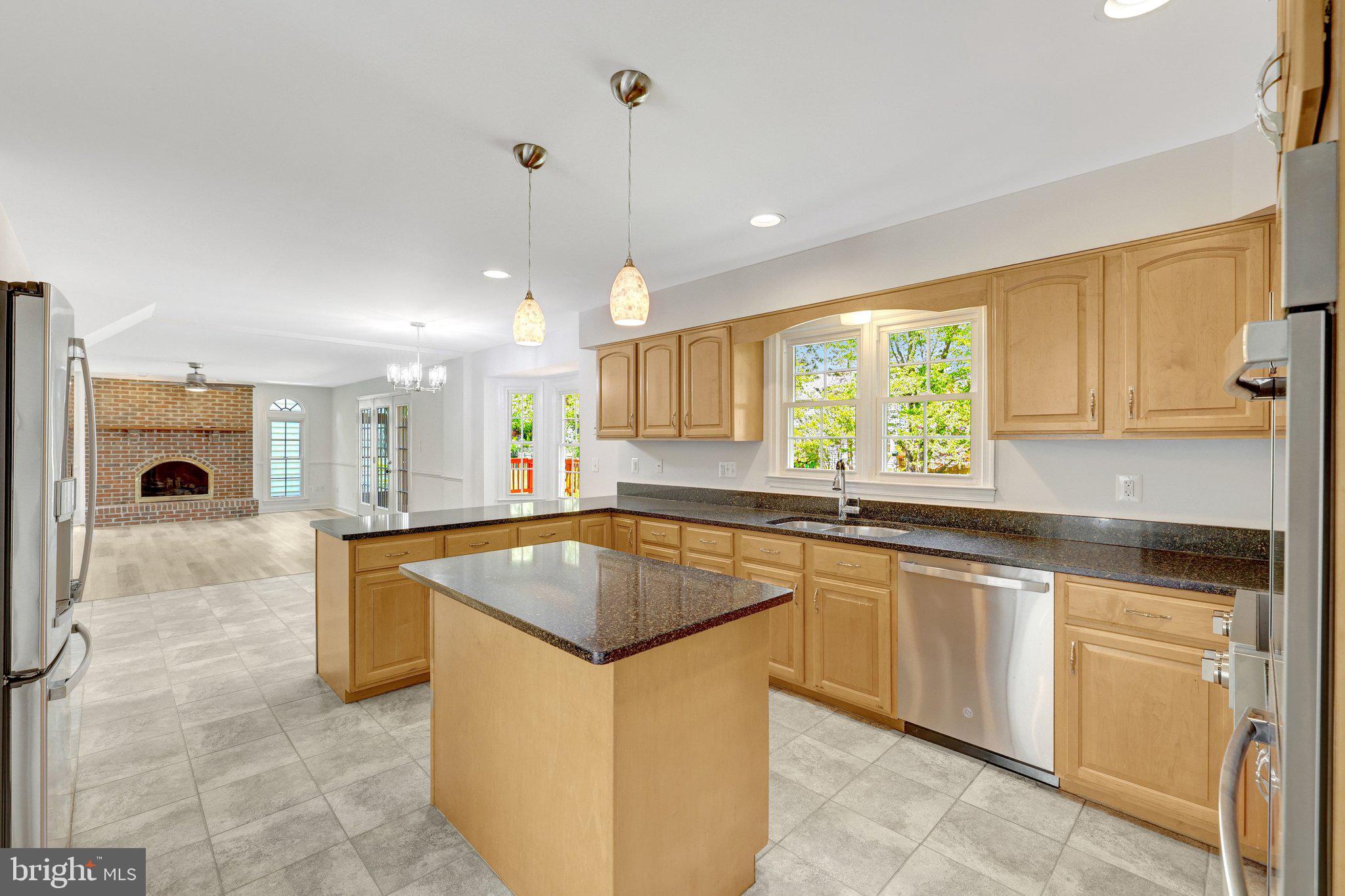 ASHBURN FARM - Residential